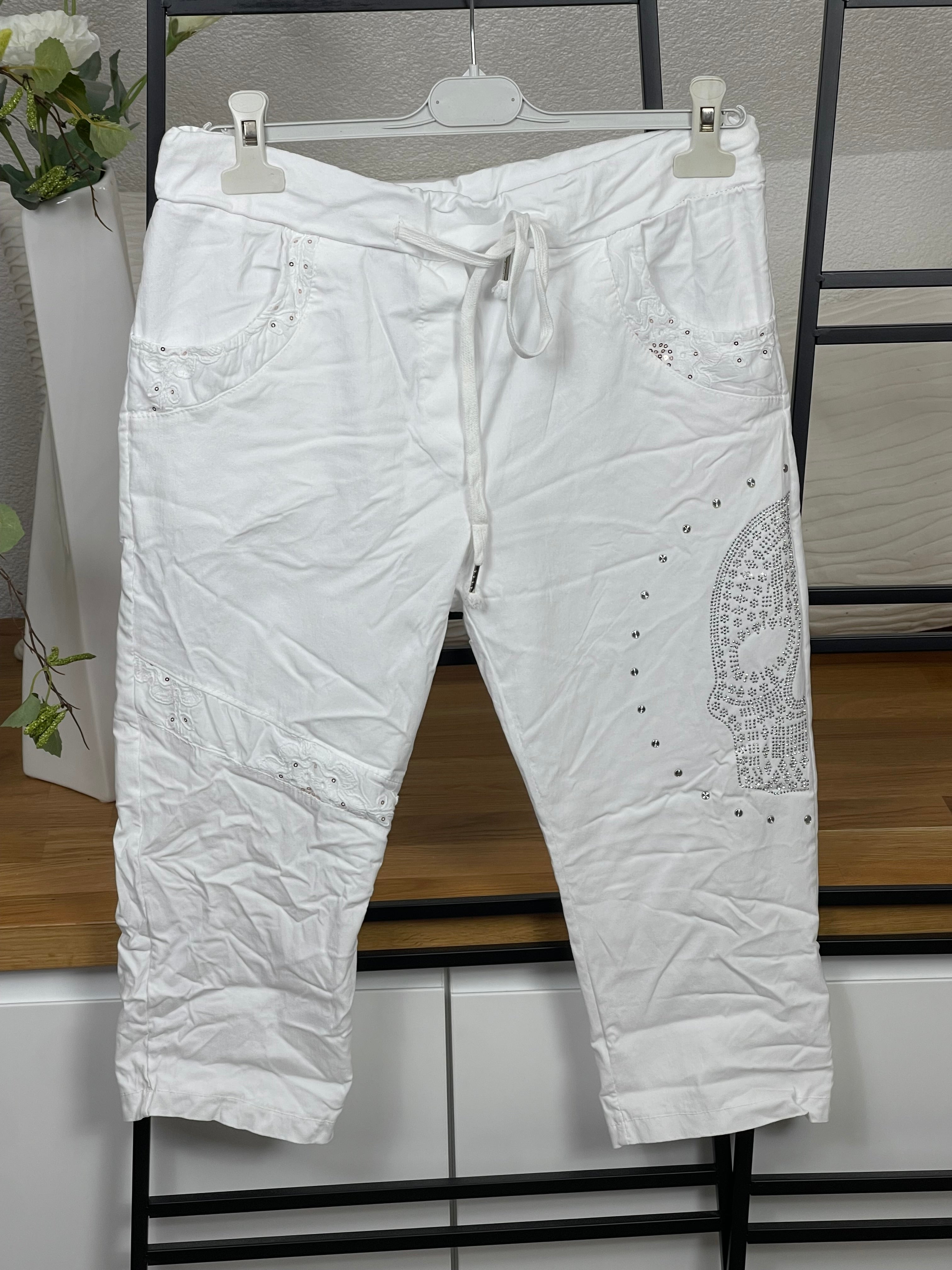 Damen  3/4 Jogpant „Skull“ Einheitsgrösse Gr. 36 - 42 in 2 Farben