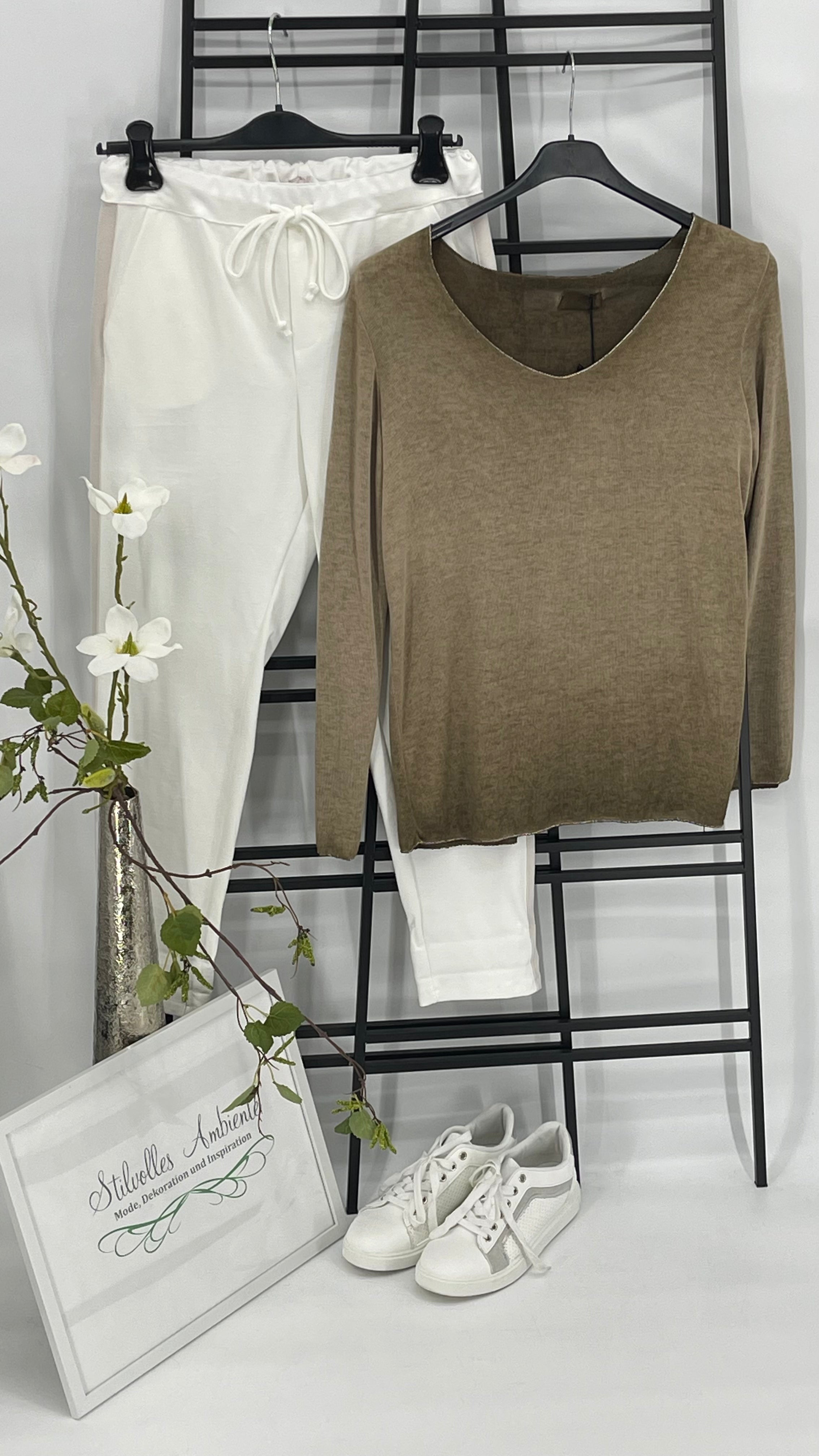 !!!!KEINE RETOURE MÖGLICH!!!! 
Shirt Einheitsgrösse Gr. 36 - 38/40