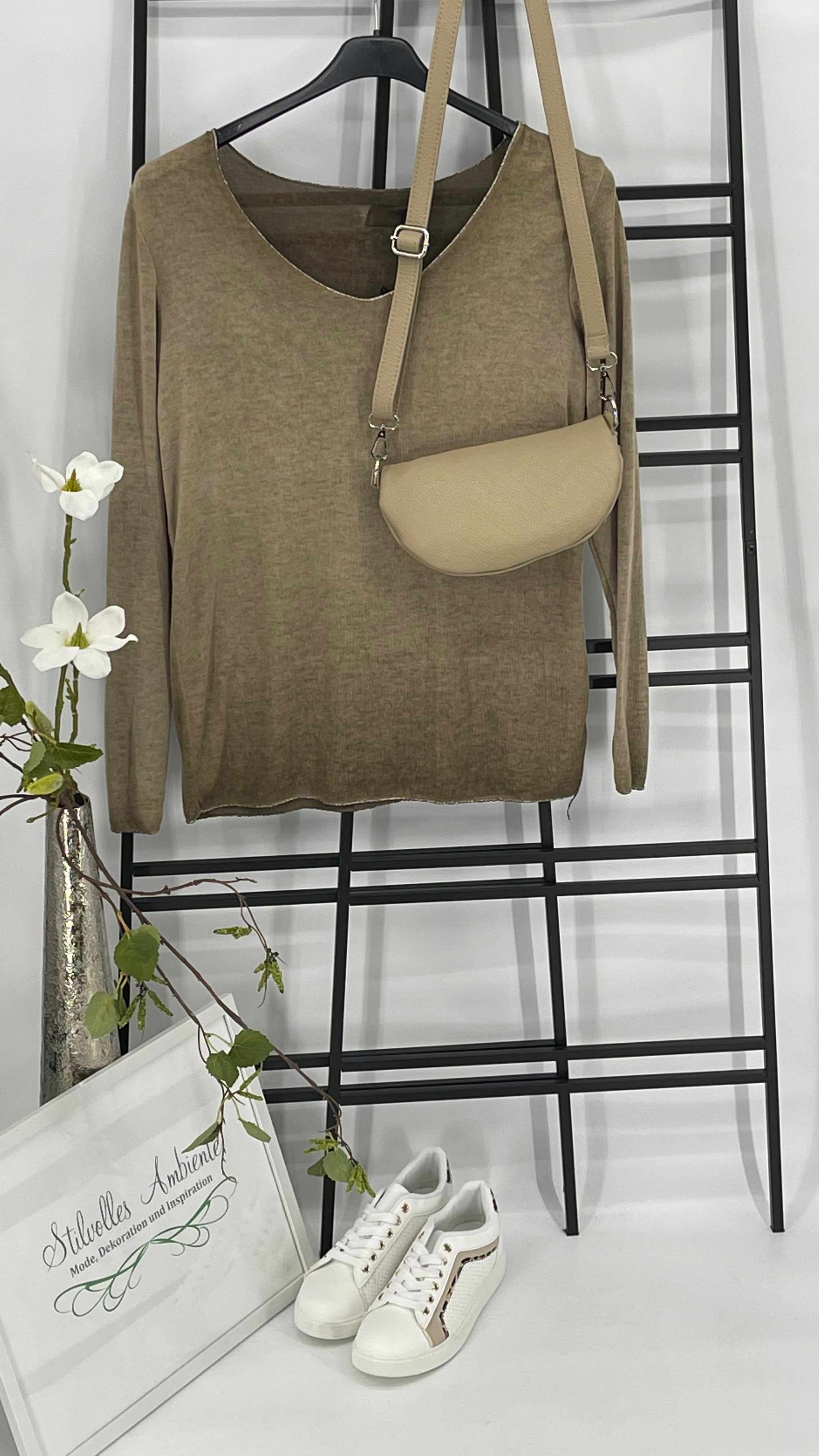 !!!!KEINE RETOURE MÖGLICH!!!! 
Shirt Einheitsgrösse Gr. 36 - 38/40