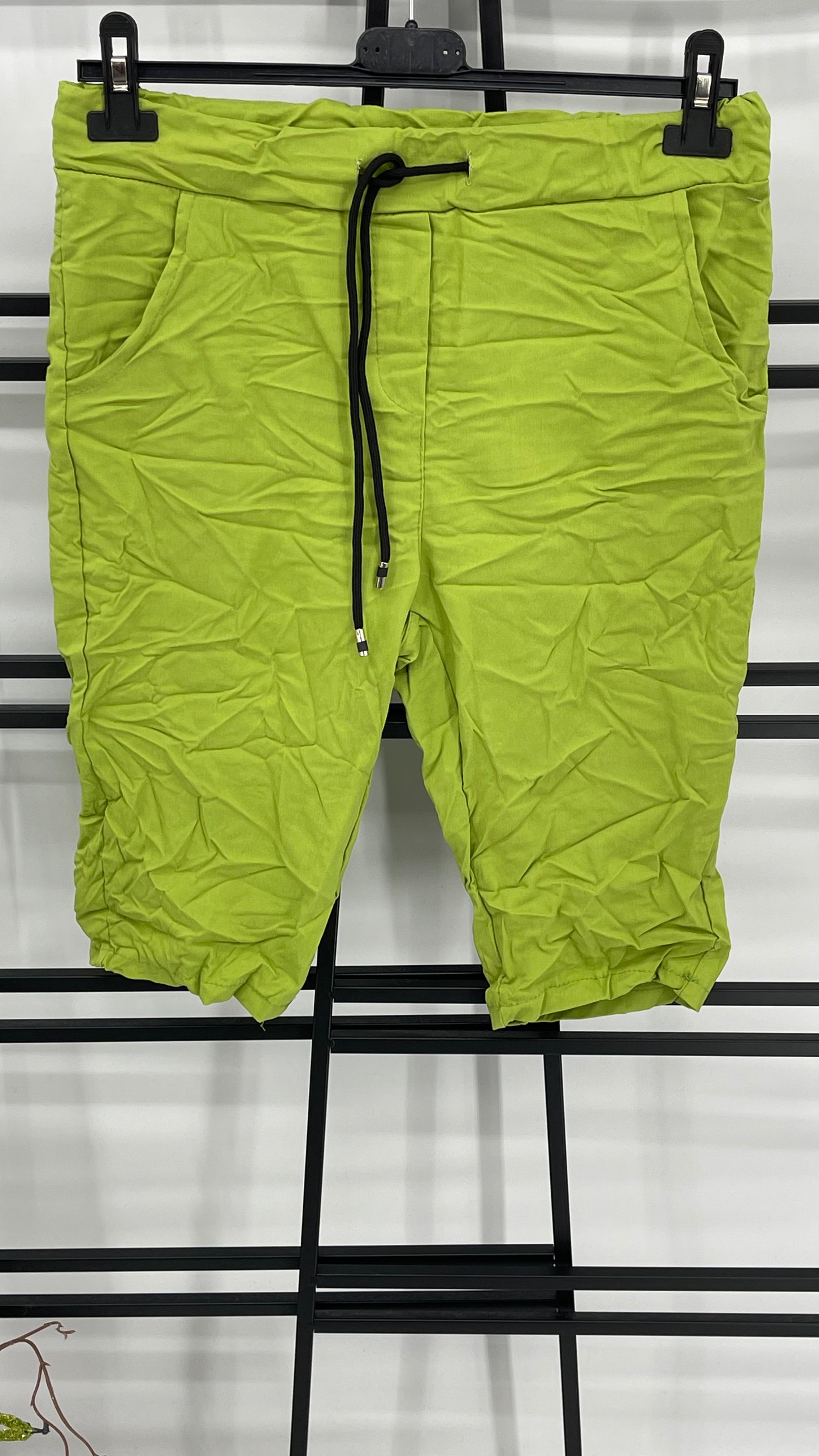 !!!!KEINE RETOURE MÖGLICH!!!! 
Short mit Kordel Einheitsgrösse Gr. 34 - 38