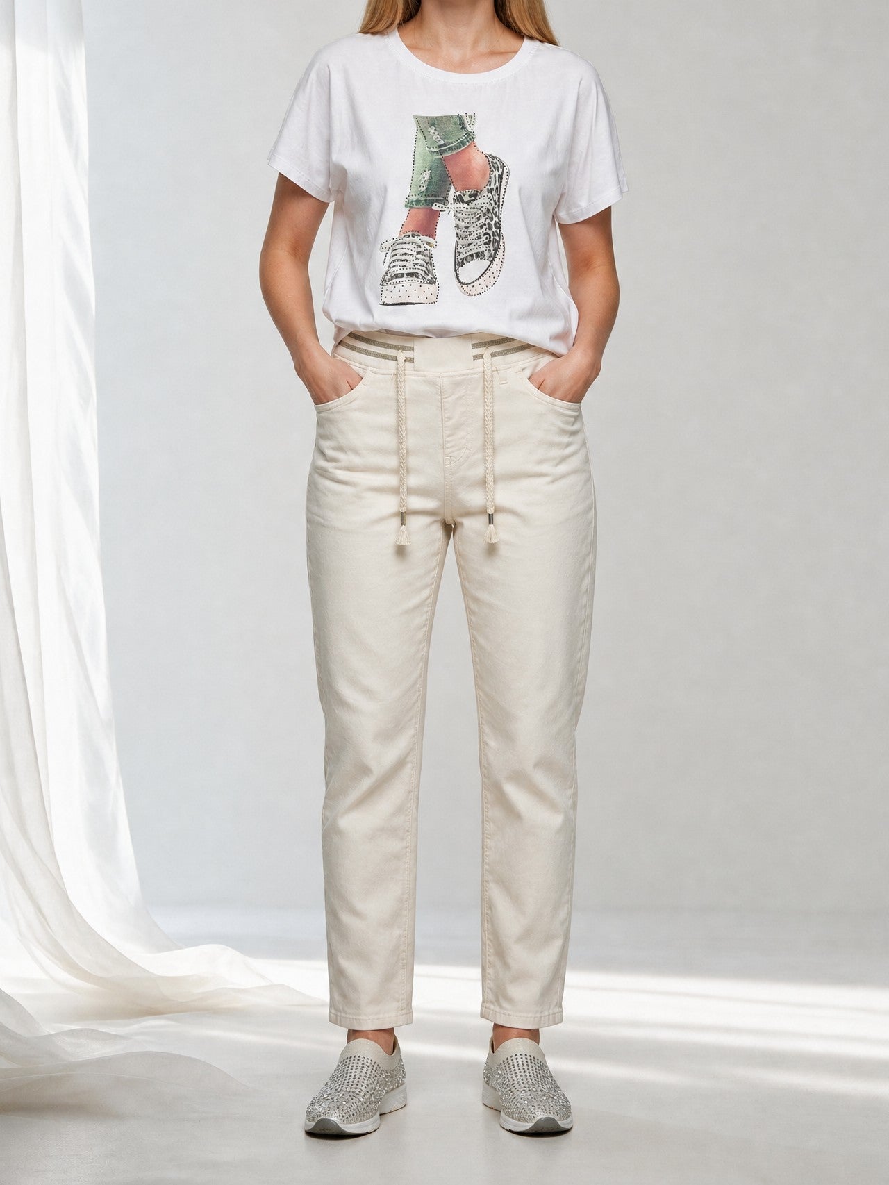 Jeans mit Kordelzug in 3 Farben