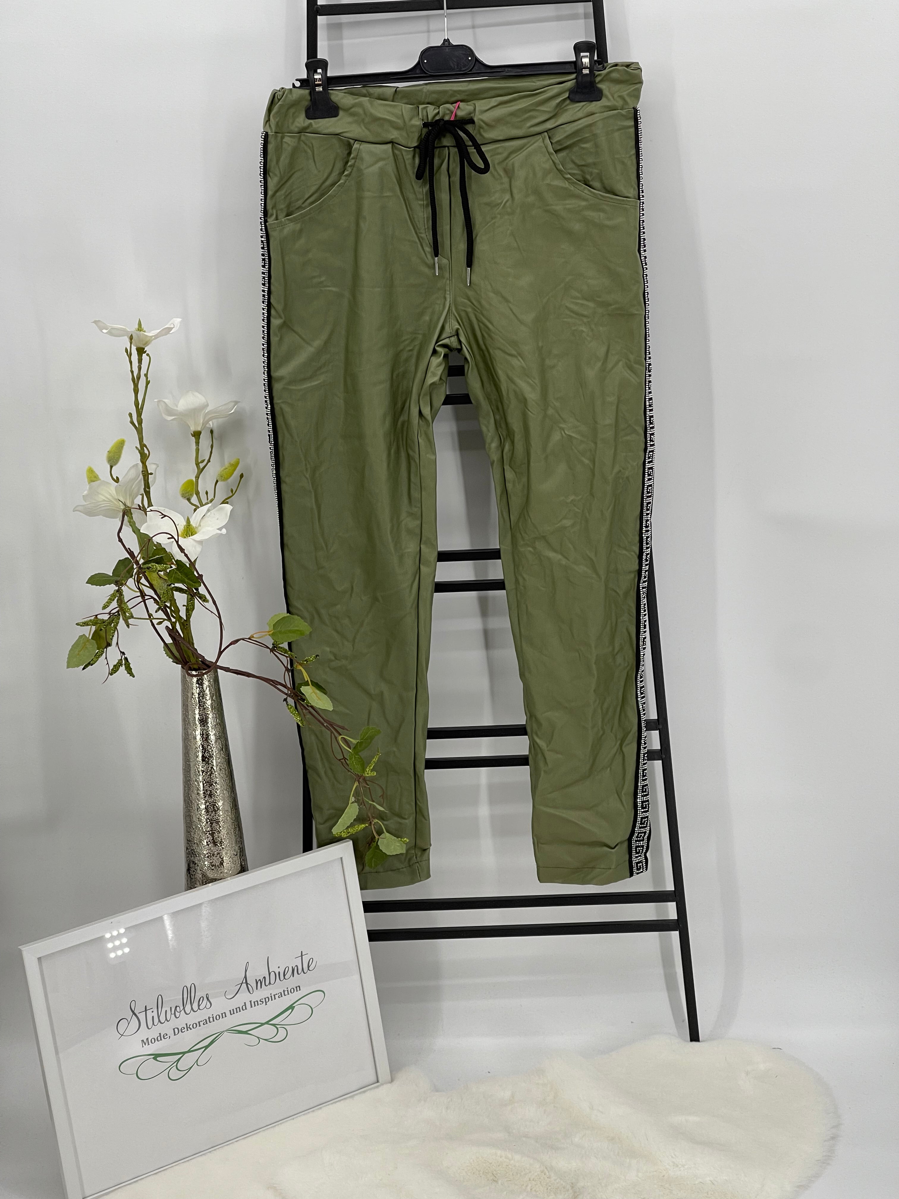 !!!!KEINE RETOURE MÖGLICH!!!! 
Jogpant „Lederimitat“ Einheitsgrösse Gr. 38 - 42 in 5 Farben