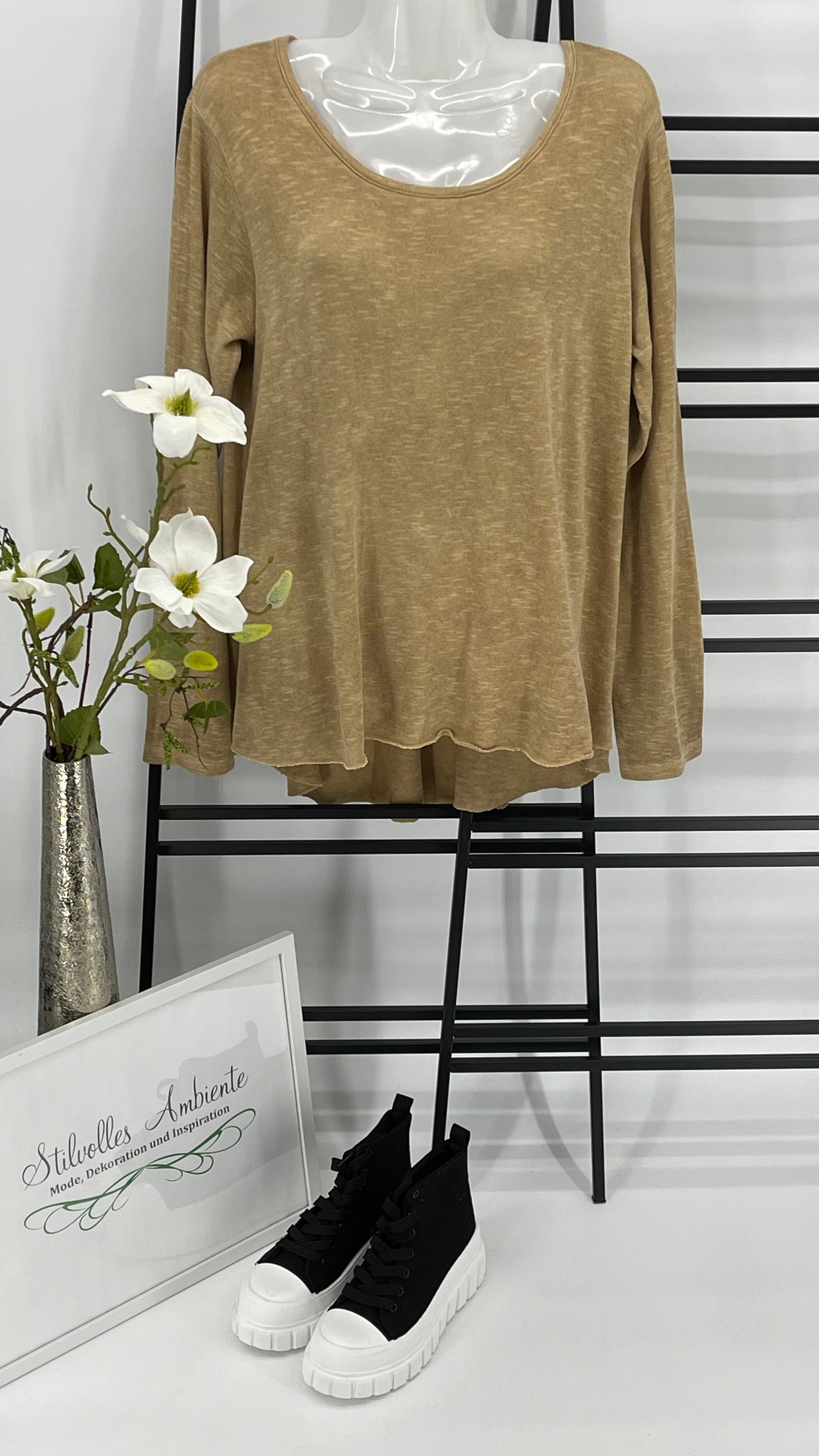 !!!!KEINE RETOURE MÖGLICH!!!! Shirt von „Esvivid“ Einheitsgrösse Gr. 34-40/42