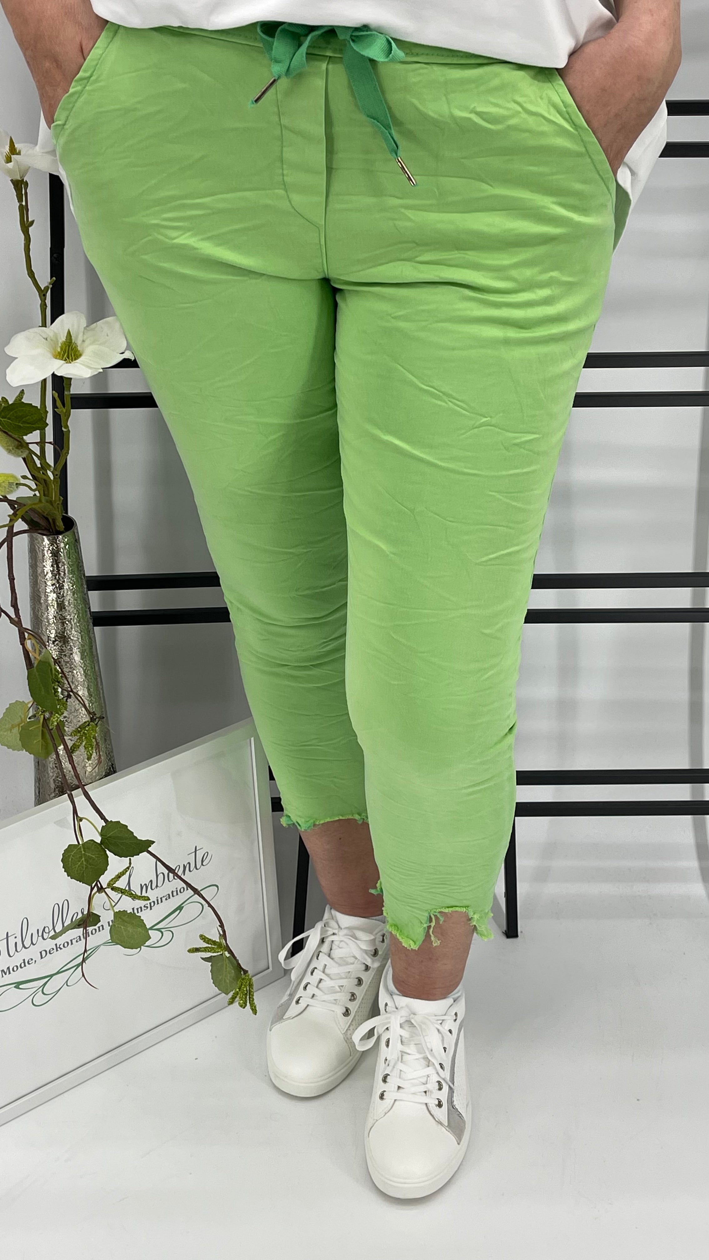!!!!KEINE RETOURE MÖGLICH!!!! 
Jogpant Einheitsgrösse Gr. 36 - 40 in hellgrün