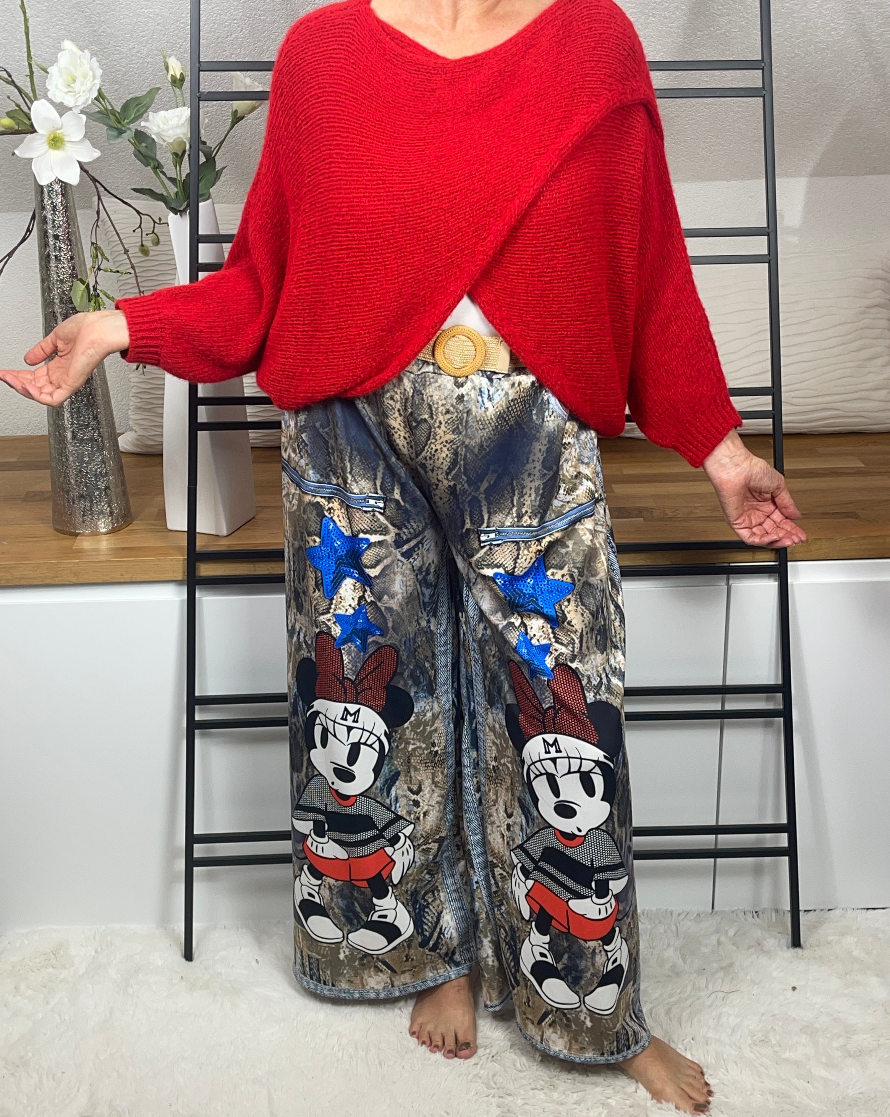 !!!!KEINE RETOURE MÖGLICH !!!!Elegante weite Damen - Jogpant „Mickey - Minney“ mit „3 D“ Effekt Einheitsgrösse Gr. 44 - 54 in 5 Varianten