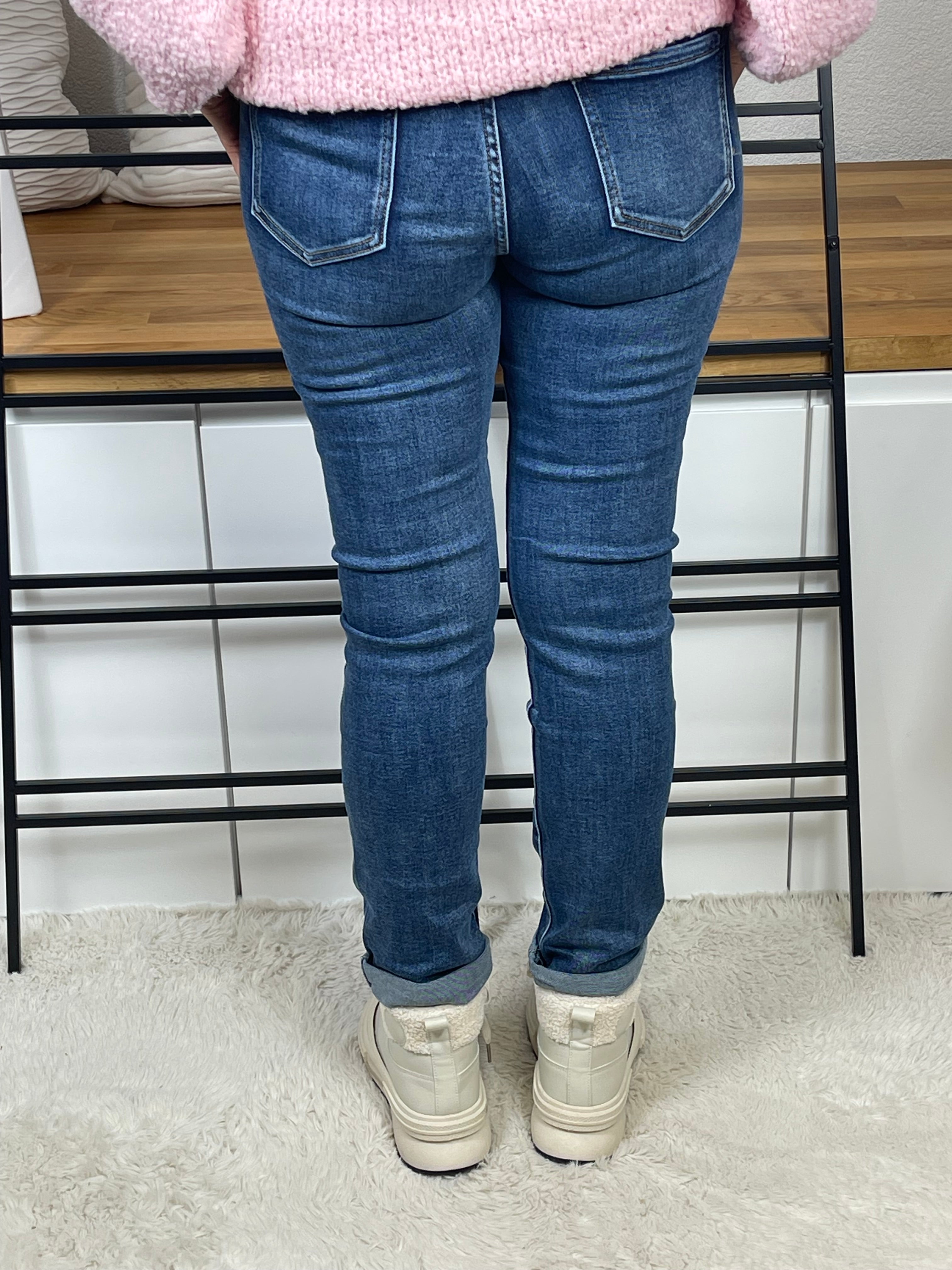 Damen Jeans mit elegantem „Perlengürtel“ Gr. 38 - 48 in blau