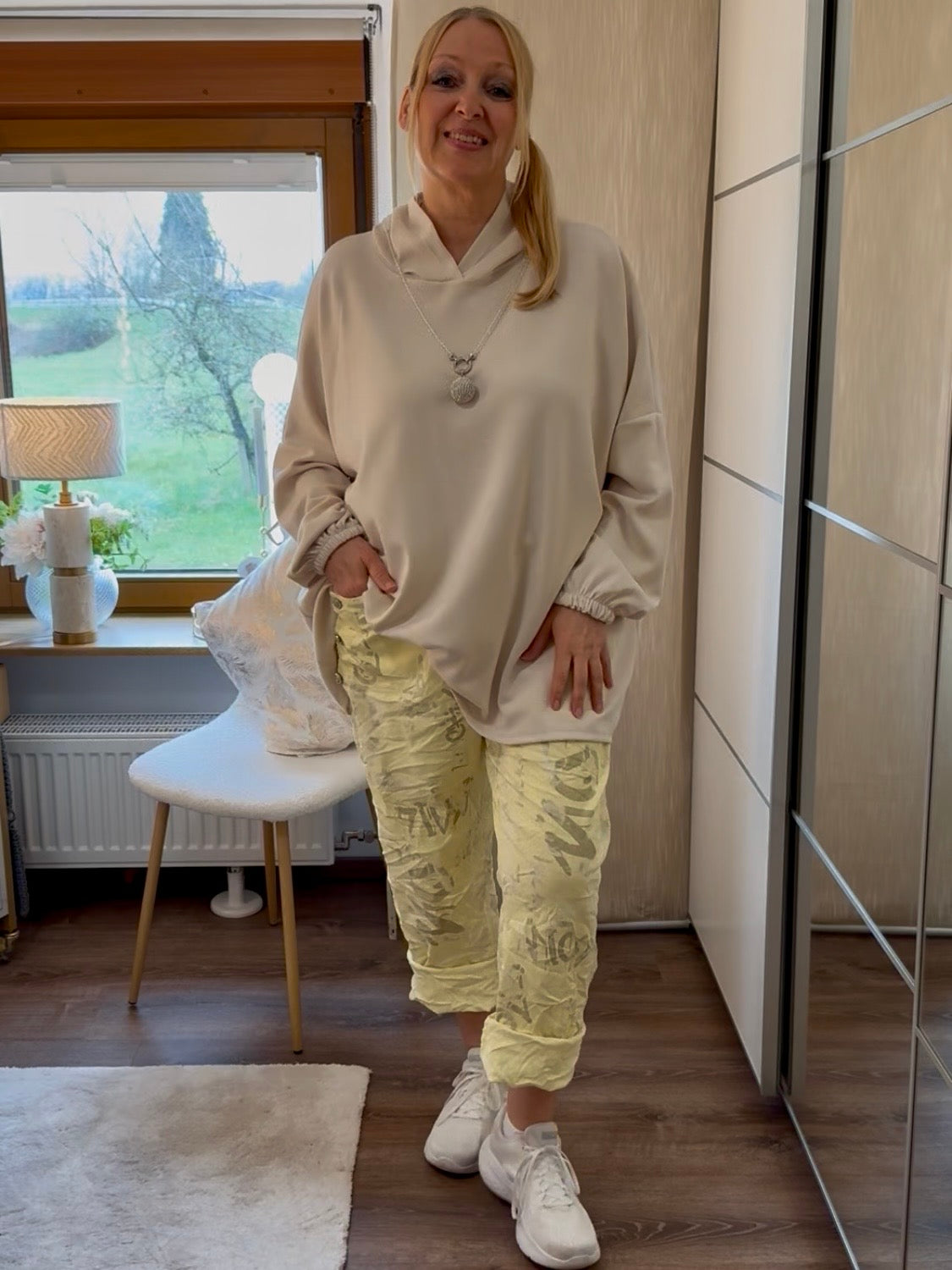 Hoodie „Fluffi“ Einheitsgröße Gr. 44 - 52 in 4 Farben
