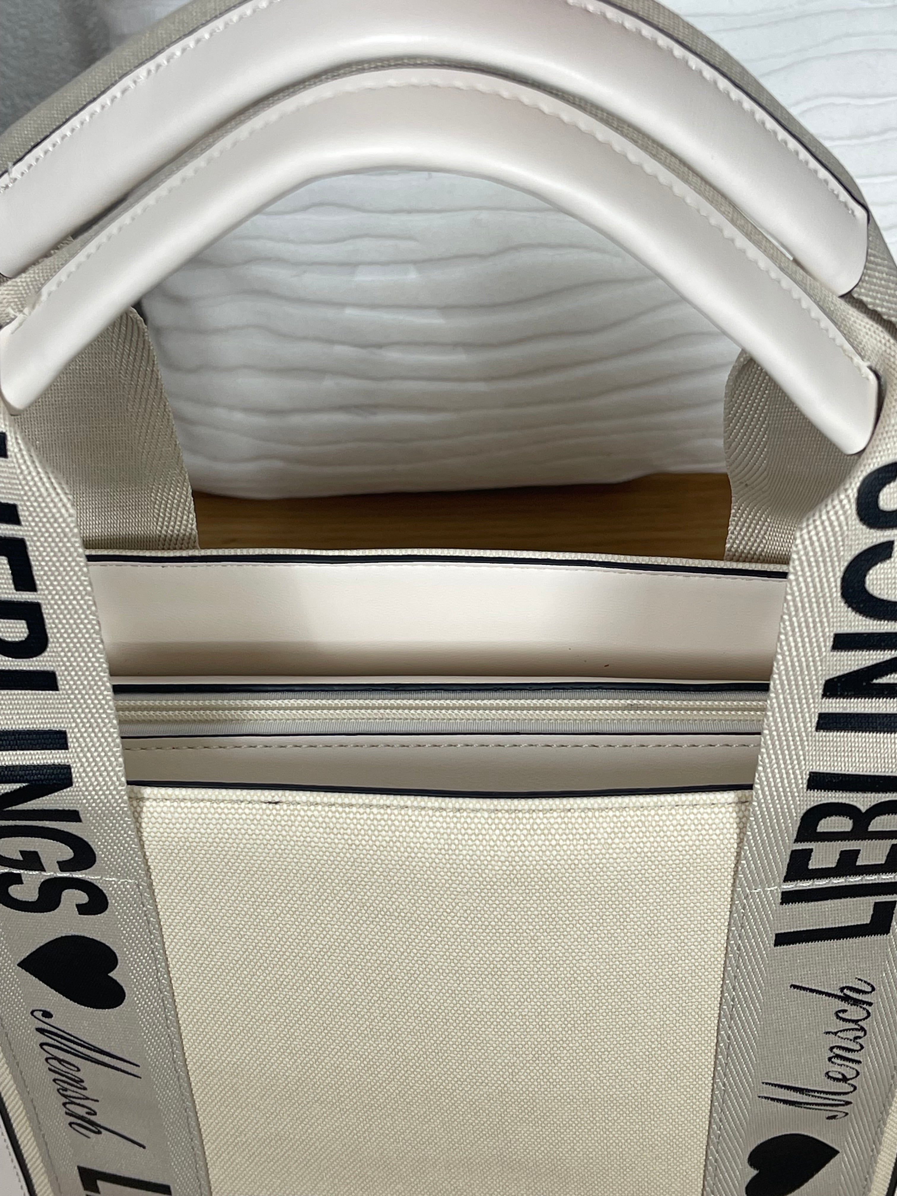 Elegante geräumige Schulter - Tasche „Lieblingsmensch“ in hellbeige