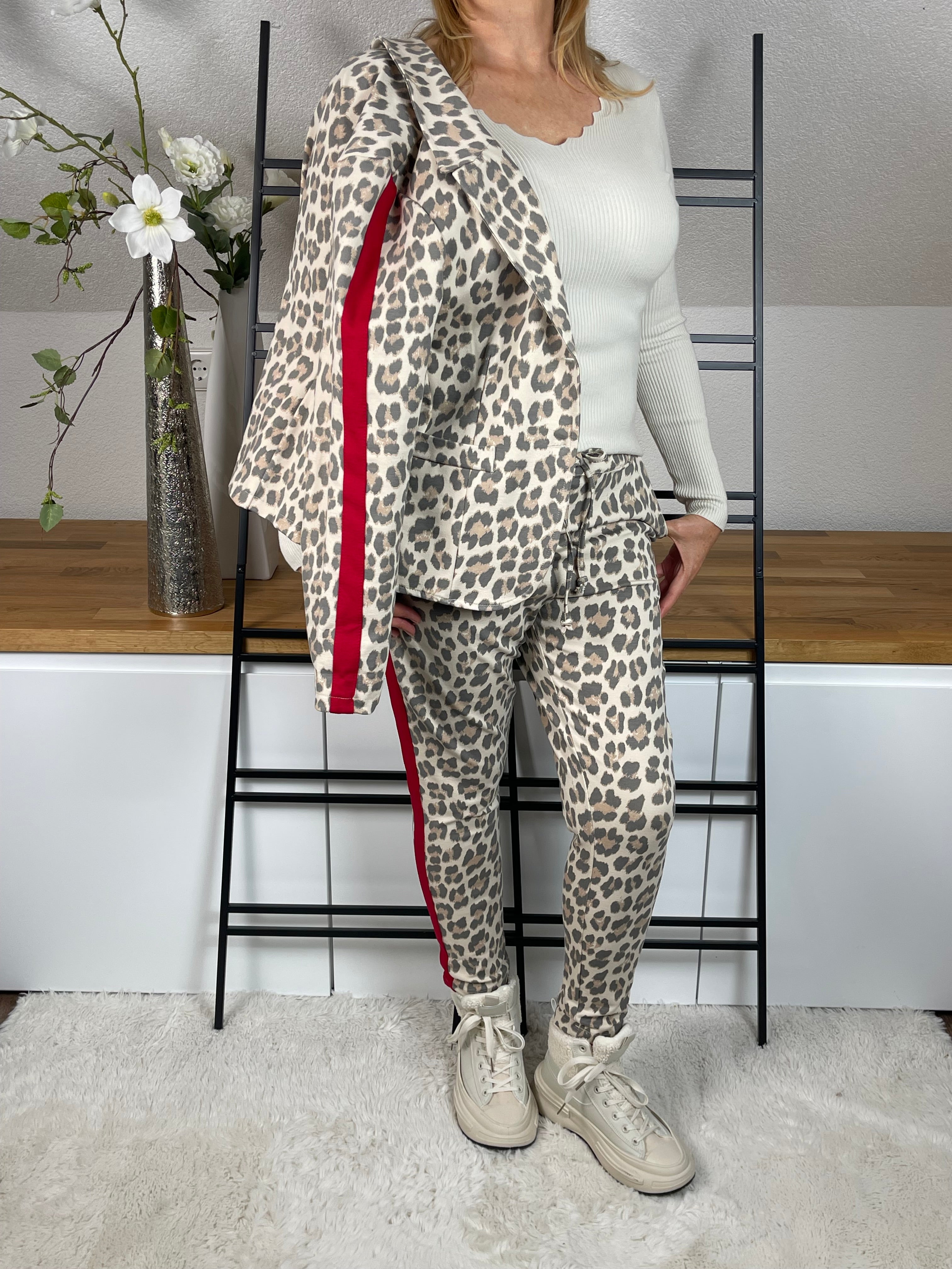 !!!!KEINE RETOURE MÖGLICH!!!! Jogpant „Animal“ Gr. 36 - 42