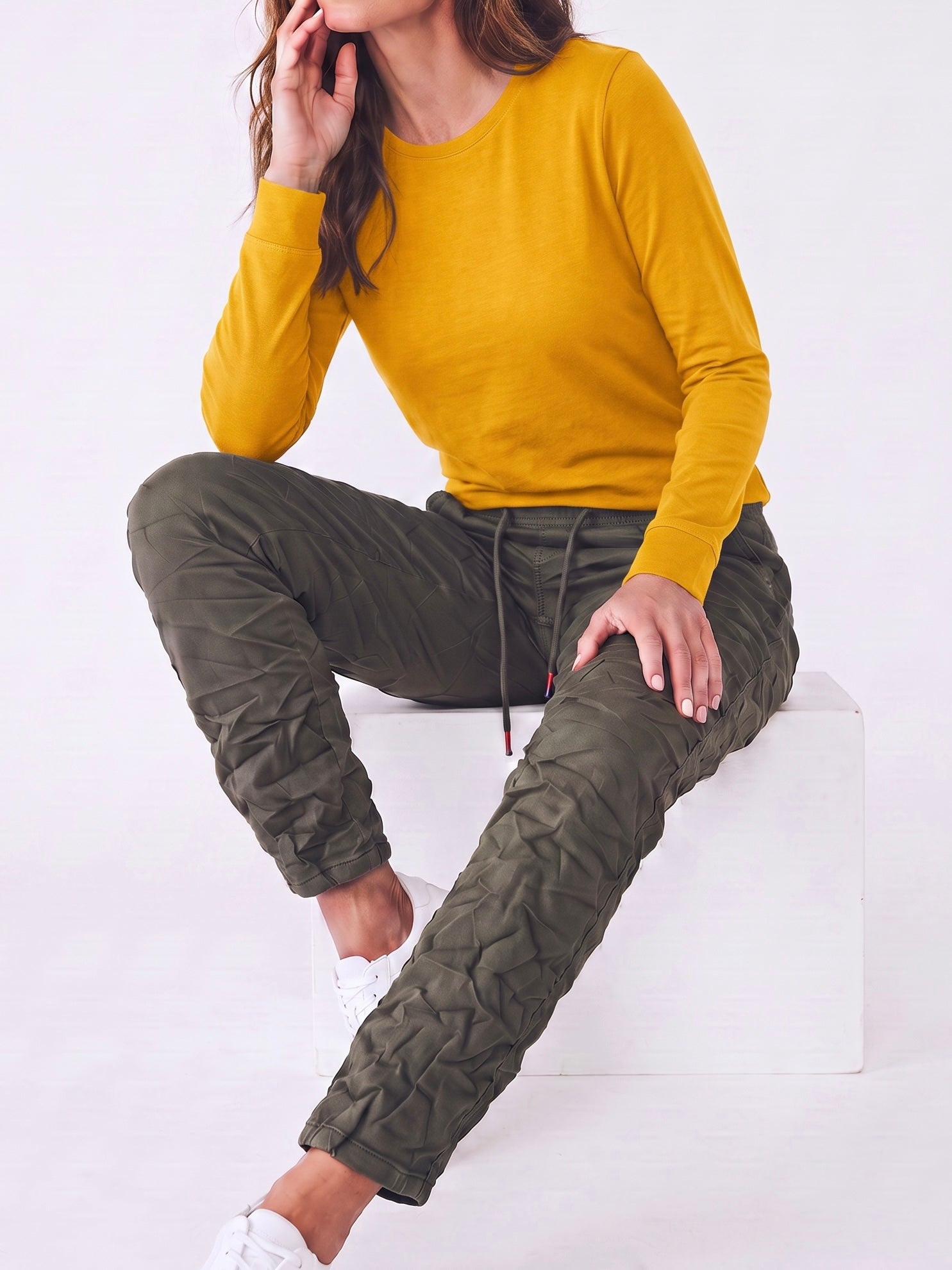Jeans mit Kordelzug in 2 Farben