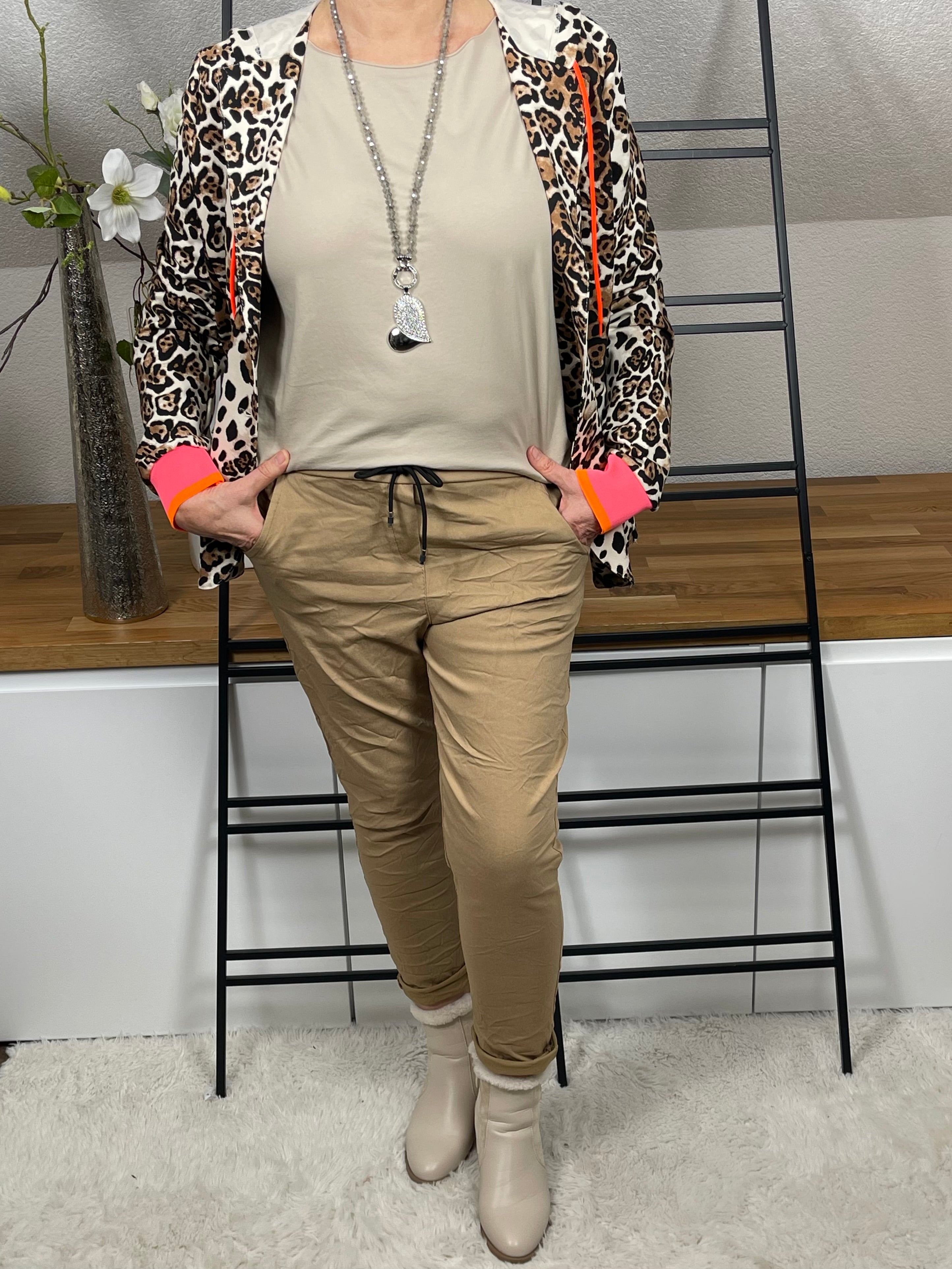 Damen - Jogpant „Basic“ Einheitsgrösse Gr. 38 - 42 in 4 Farben