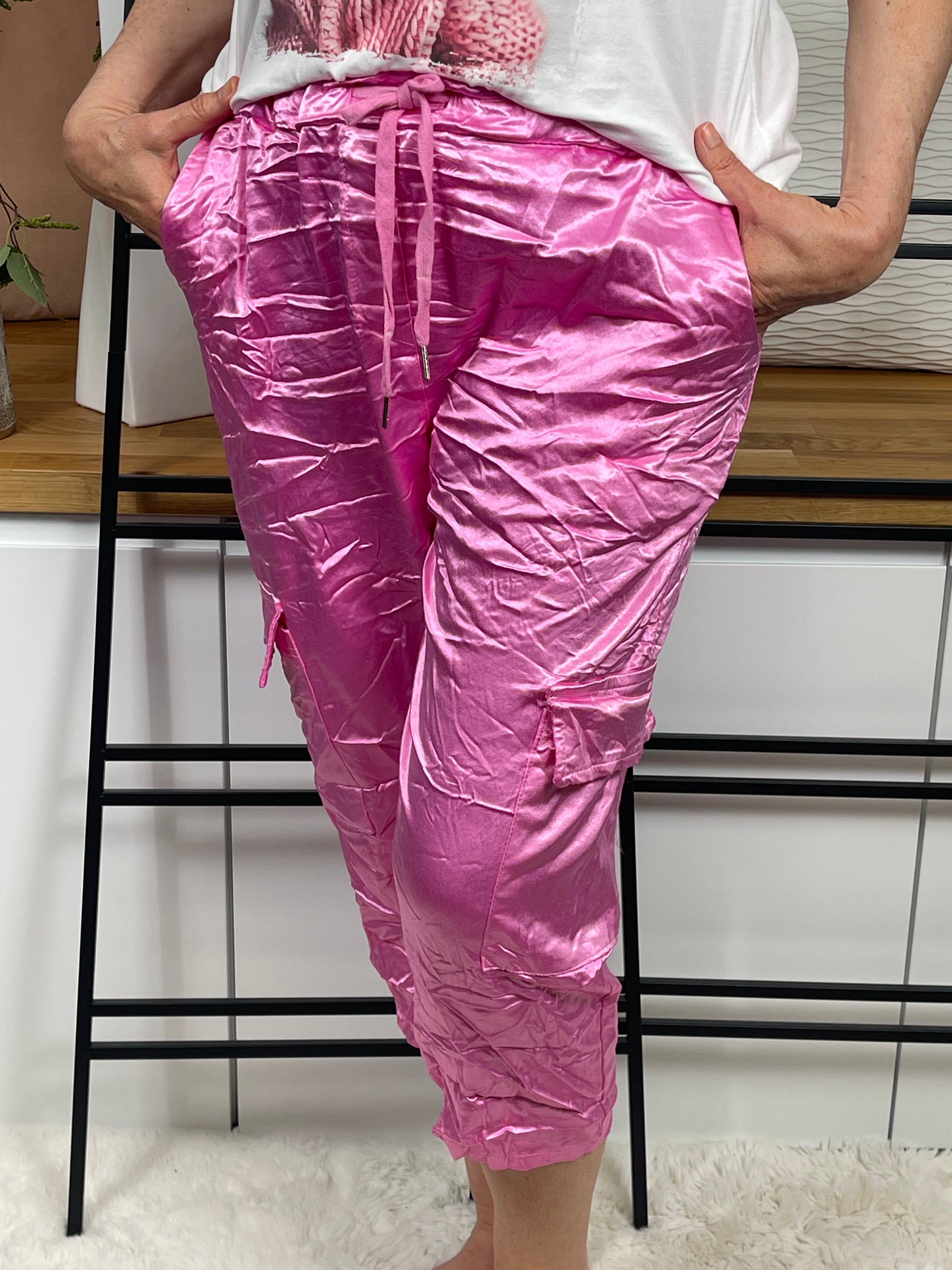 !!!!KEINE RETOURE MÖGLICH!!!!Damen - 3/4 Jogpant „Cargo - Shiney“ Einheitsgrösse Gr. 42 -48+ in 11 Farben