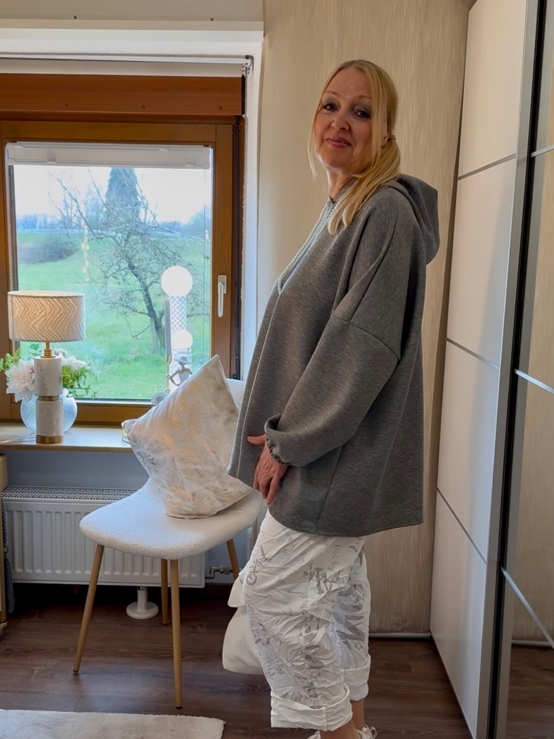 Hoodie „Fluffi“ in 4 Farben