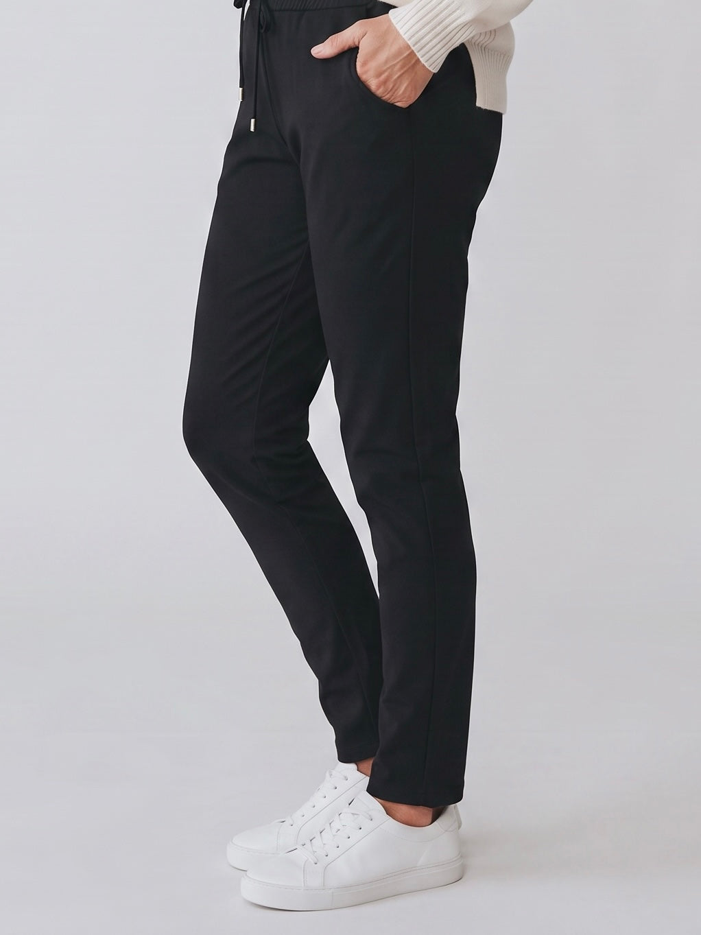 Jogpant in schwarz