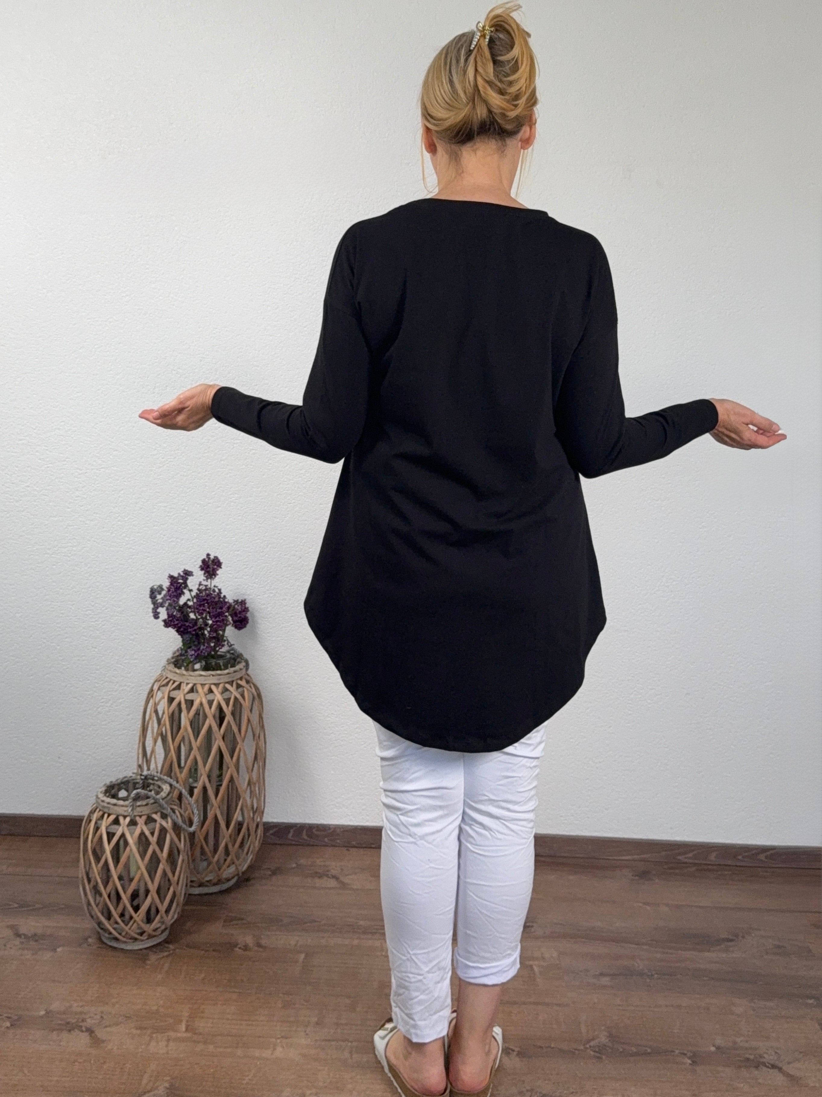 Hochwertiges, extravagantes Langarm - Shirt „Totenkopf“ von „EU-Queen“ Gr. 36 bis 46 in schwarz