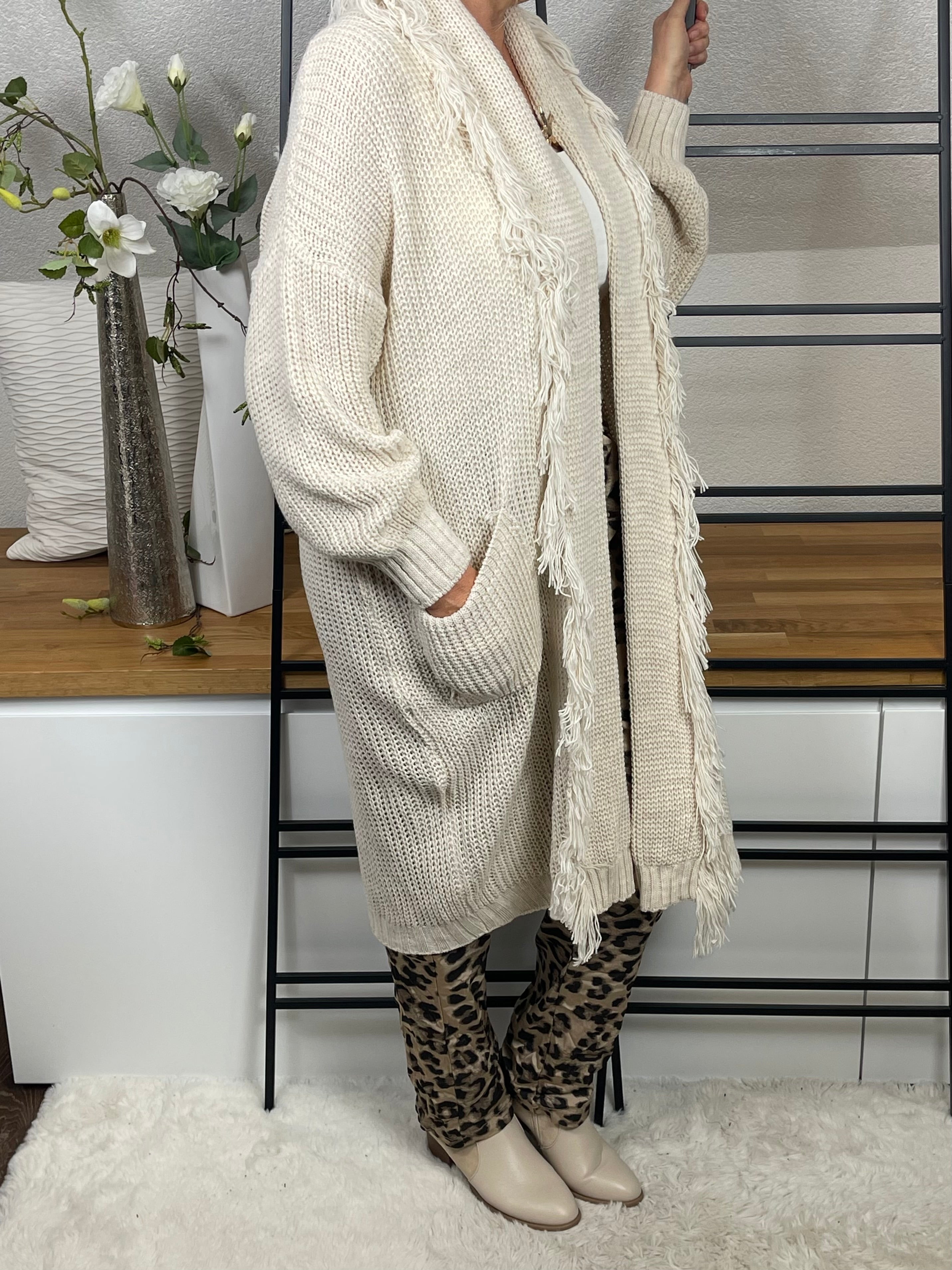 Damen Strickmantel mit Brosche Einheitsgrösse Gr. 38 - 54 in 7 Farben