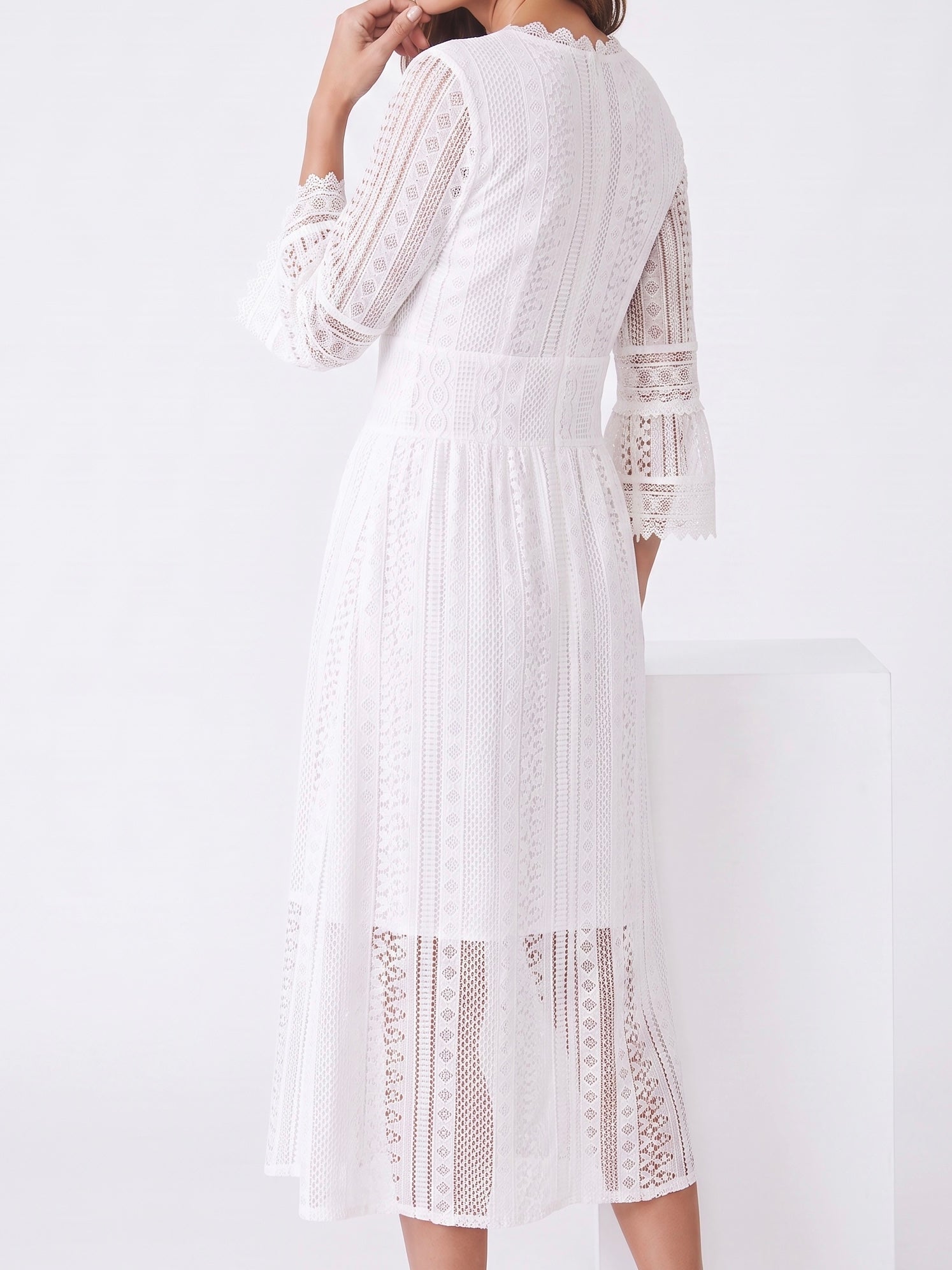 „Boho“ Maxi Romantik - Kleid mit Stickerei in weiß