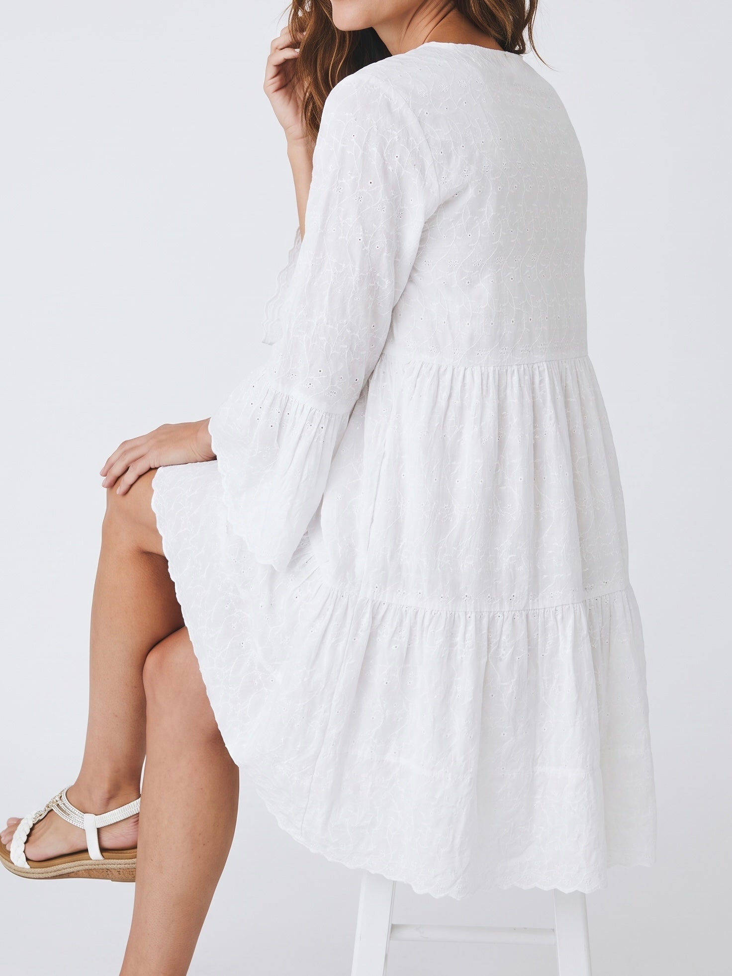 Boho - Tunika - Kleid mit Lochstickerei & Quasten in weiß