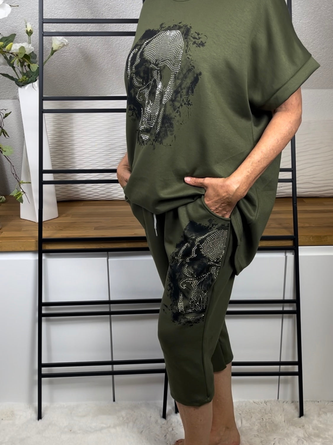 Damen 3/4 Jogpant „Fluffi Skull“ Einheitsgrösse Gr. 42/44 - 52 in 6 Farben