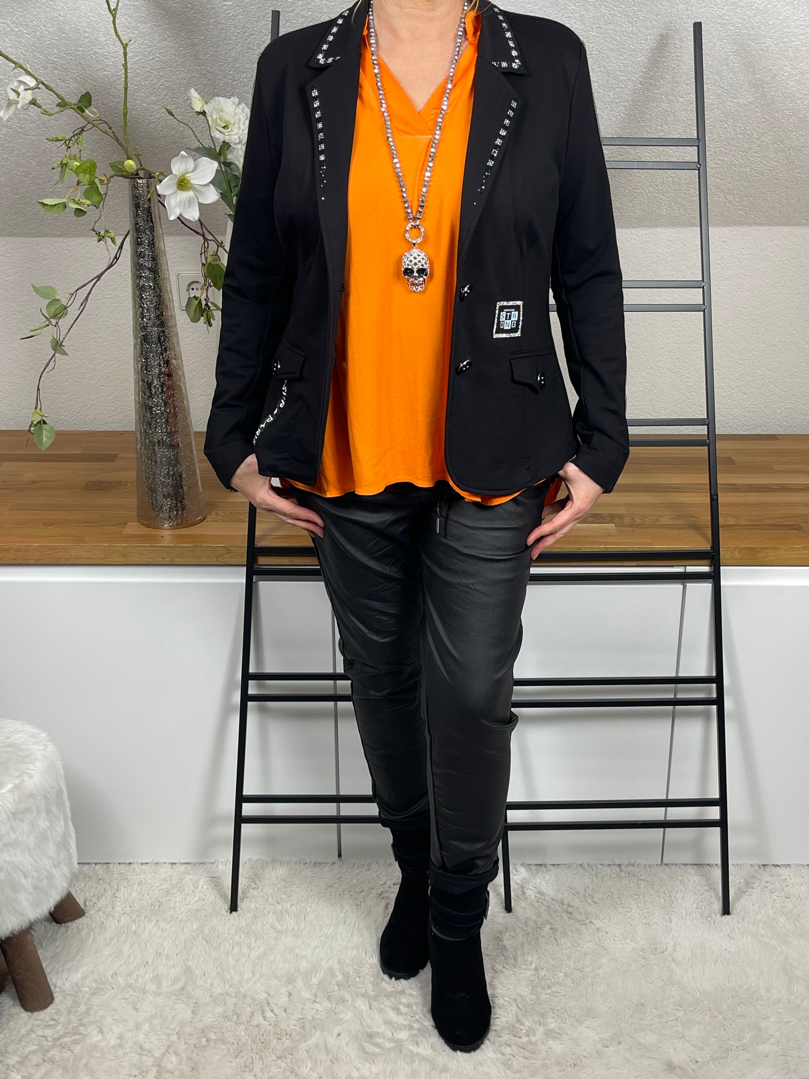 Blazer „Totenkopf“ von „EU-Queen“ Gr. 36 - 42