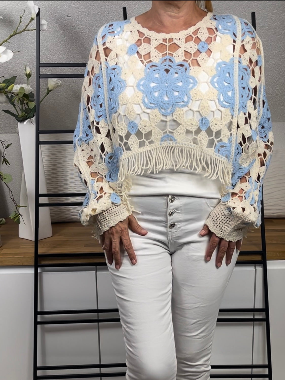 !!!!KEINE RETOURE MÖGLICH!!!! Damen Poncho - Pullover „Romantik“ Einheitsgrösse Gr. 36 - 40 in 4 Farben