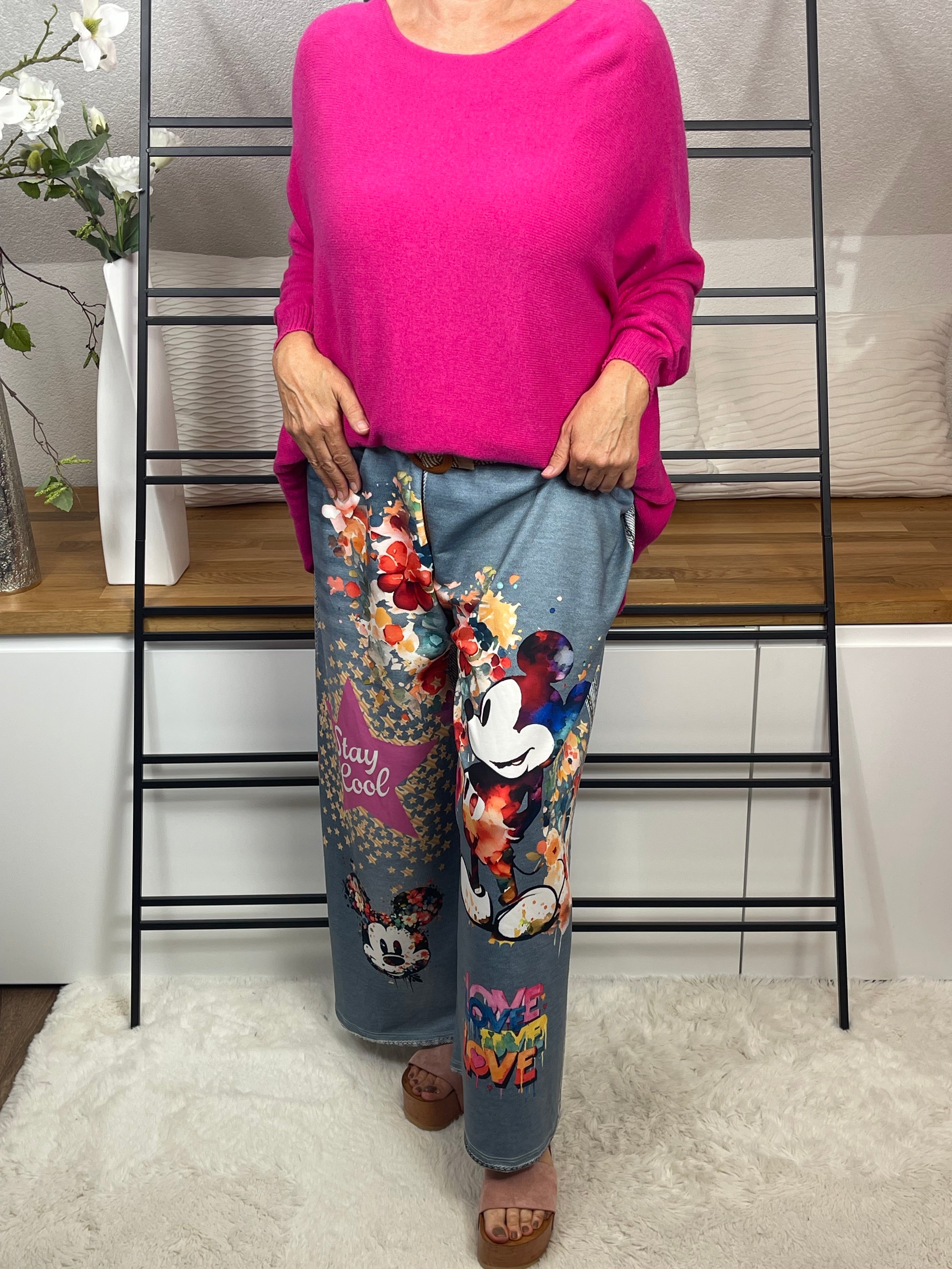 !!!!KEINE RETOURE MÖGLICH !!!!Elegante weite Damen - Jogpant „Mickey - Minney“ mit „3 D“ Effekt Einheitsgrösse Gr. 44 - 54 in 5 Varianten