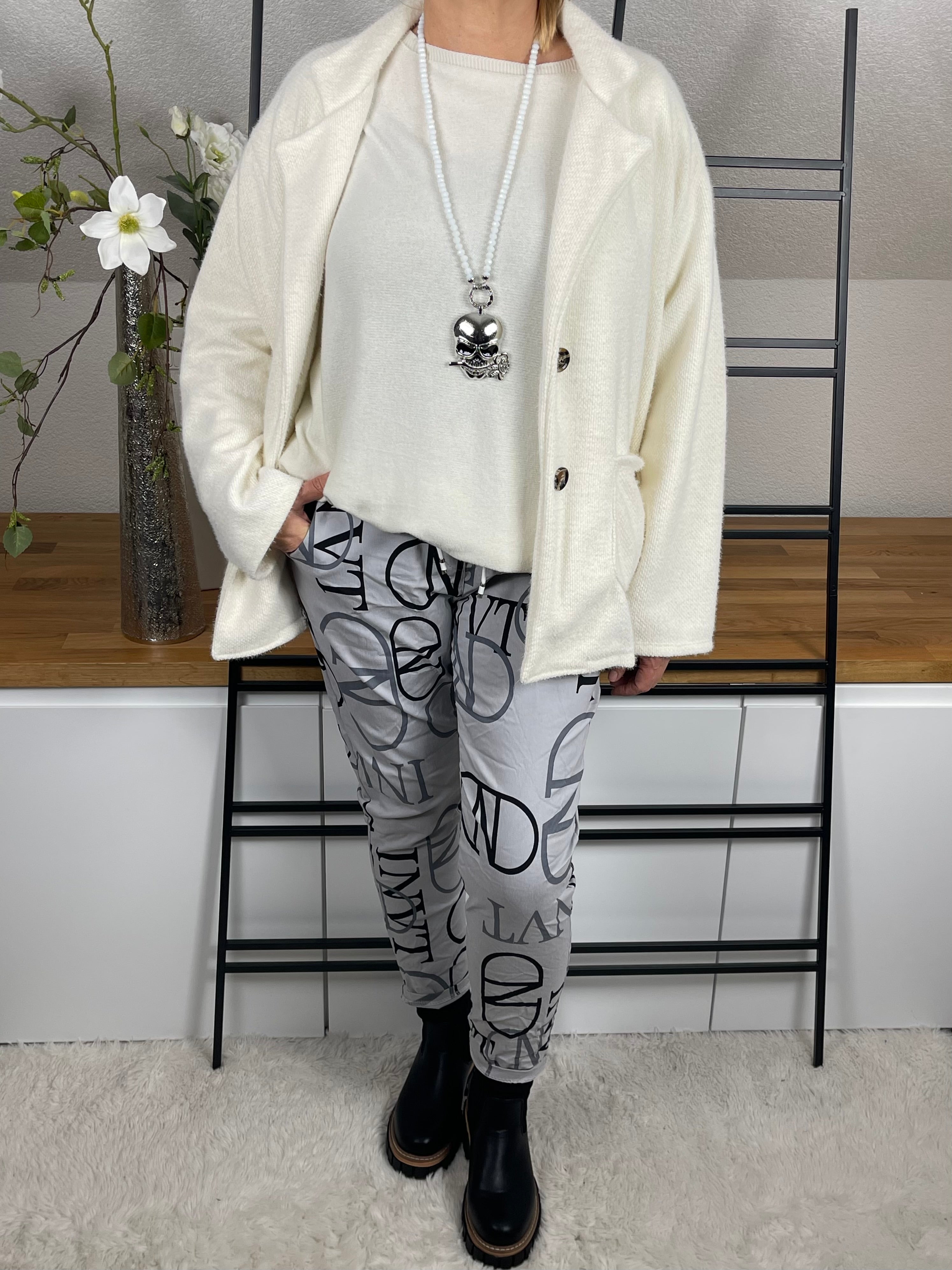 !!!!KEINE RETOURE MÖGLICH!!!! 
Blazer „Chic“ Einheitsgrösse Gr. 42- 46