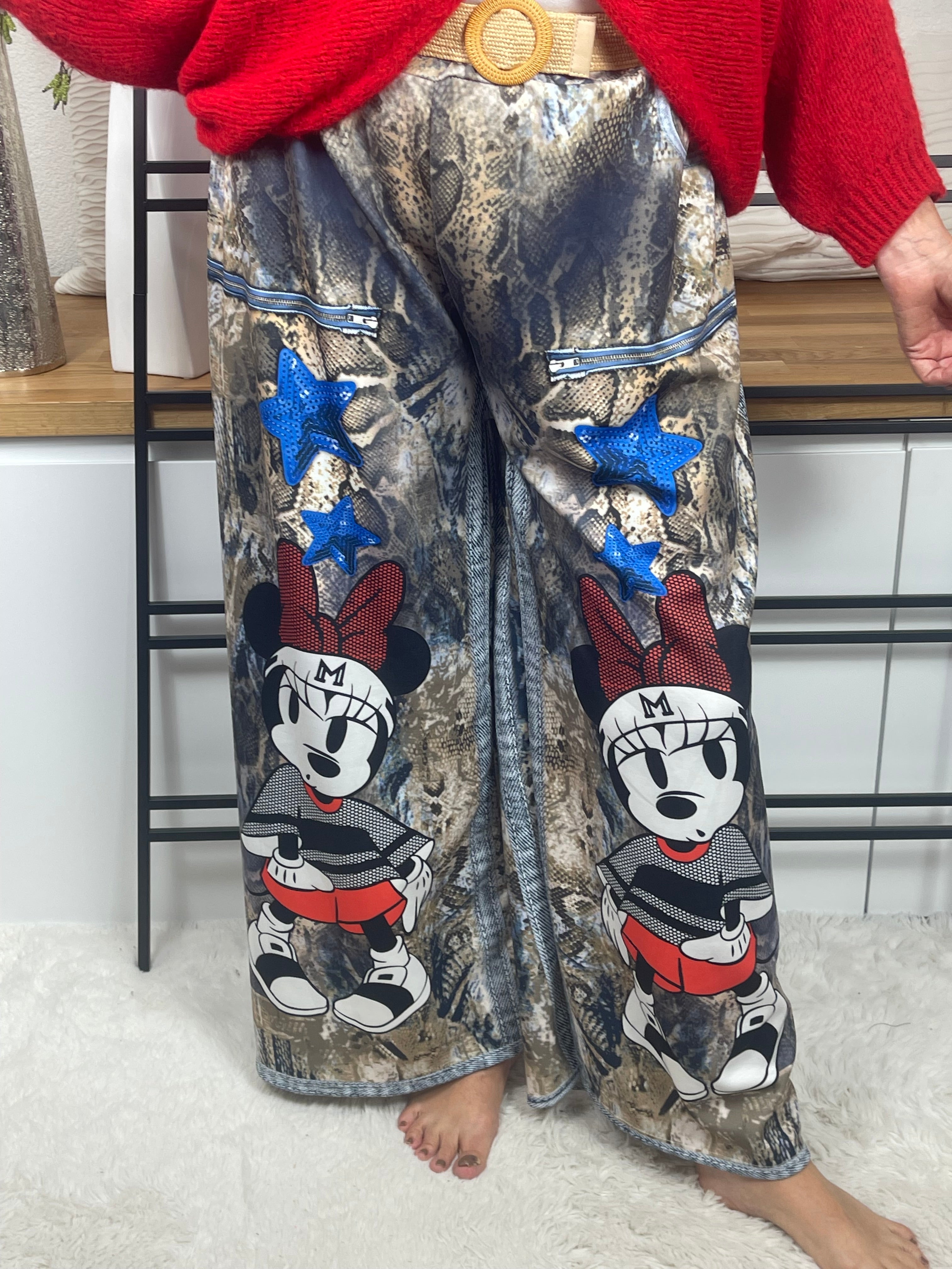 !!!!KEINE RETOURE MÖGLICH !!!!Elegante weite Damen - Jogpant „Mickey - Minney“ mit „3 D“ Effekt Einheitsgrösse Gr. 44 - 54 in 5 Varianten
