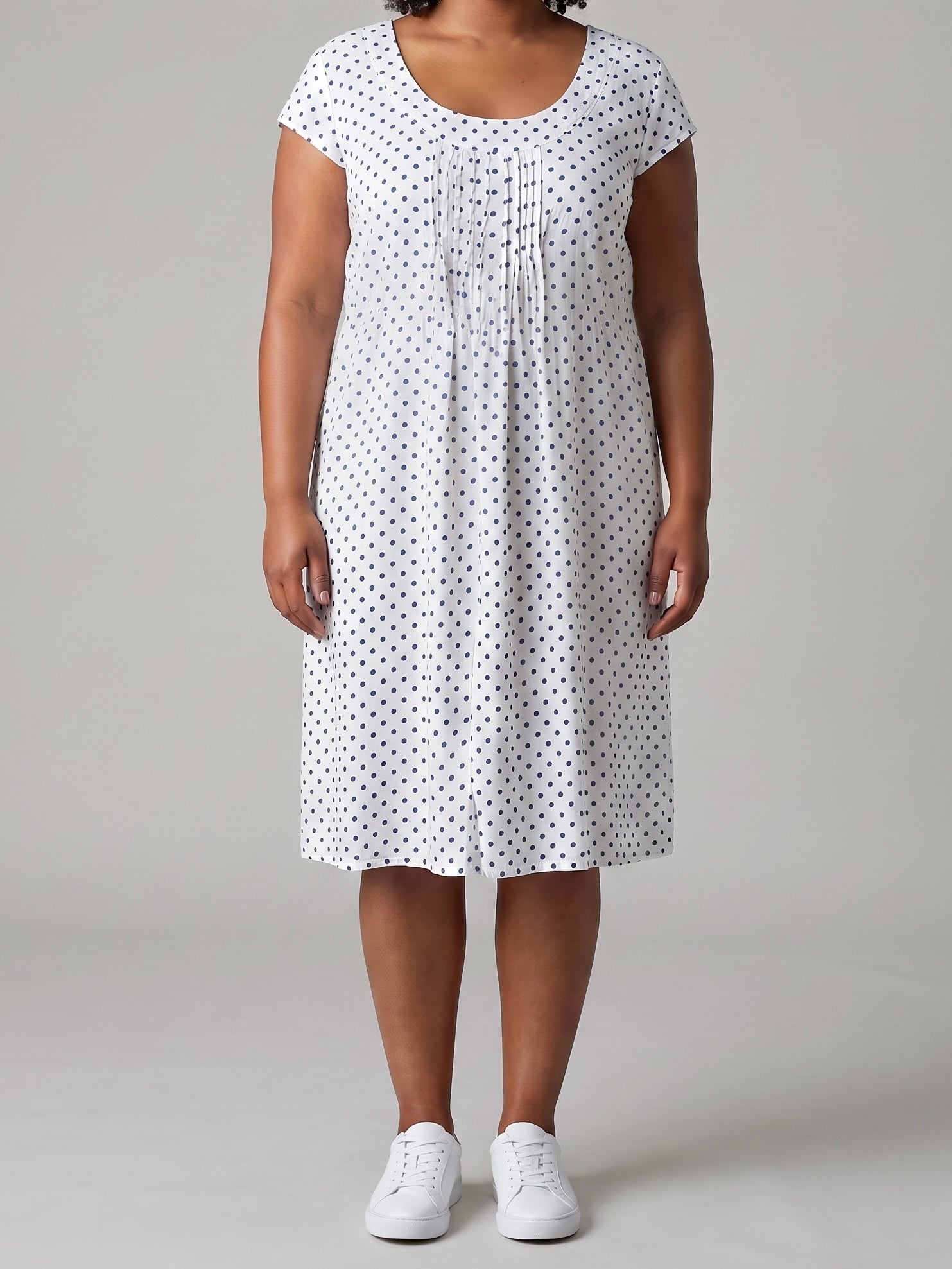 Luftiges Leinenkleid mit dunkelblauem Punkte-Muster „Esvivid“