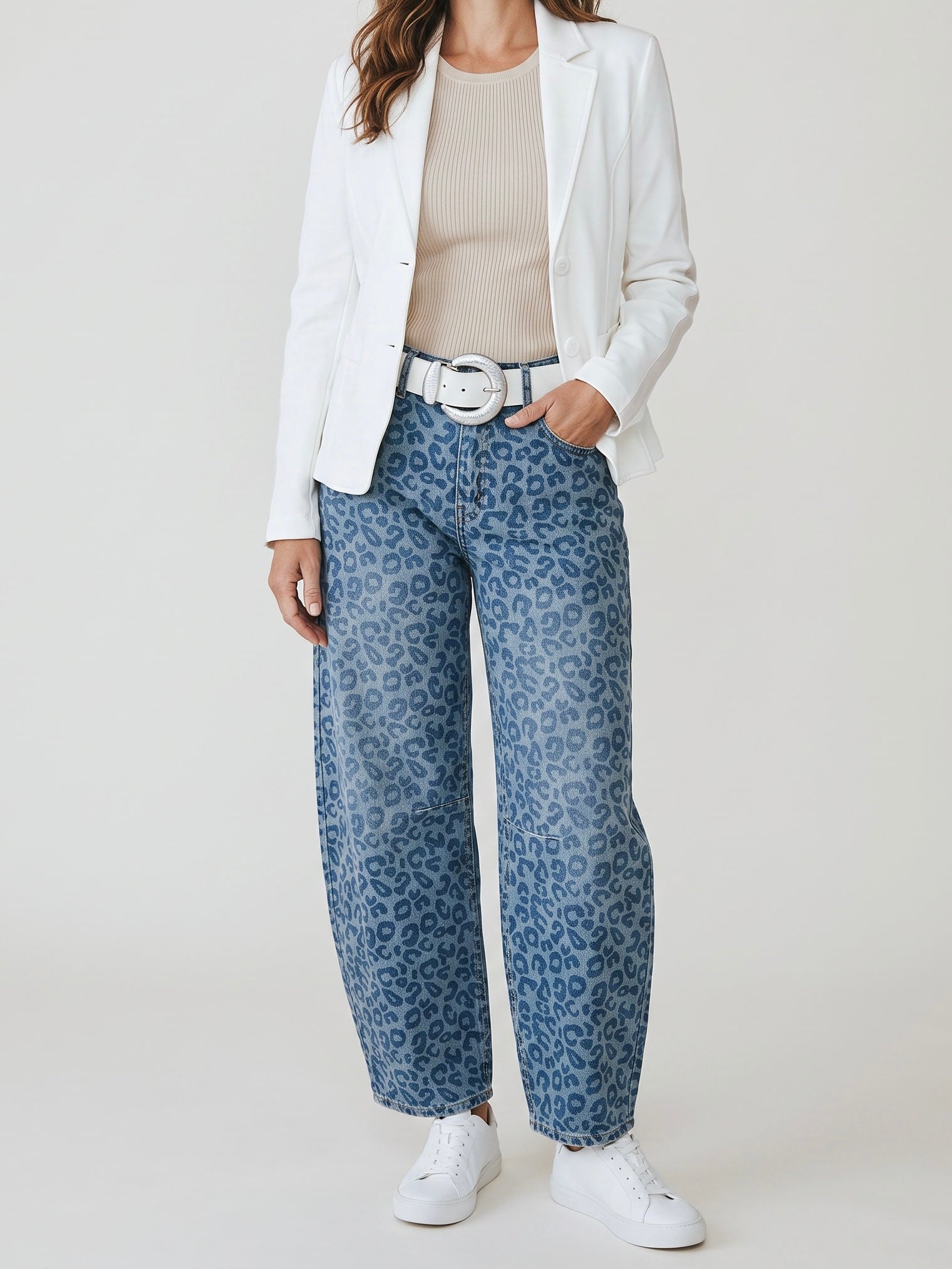 !!!AKTION!!!                            Barrel - Leg - Jeans mit „Animal Print“ in blau