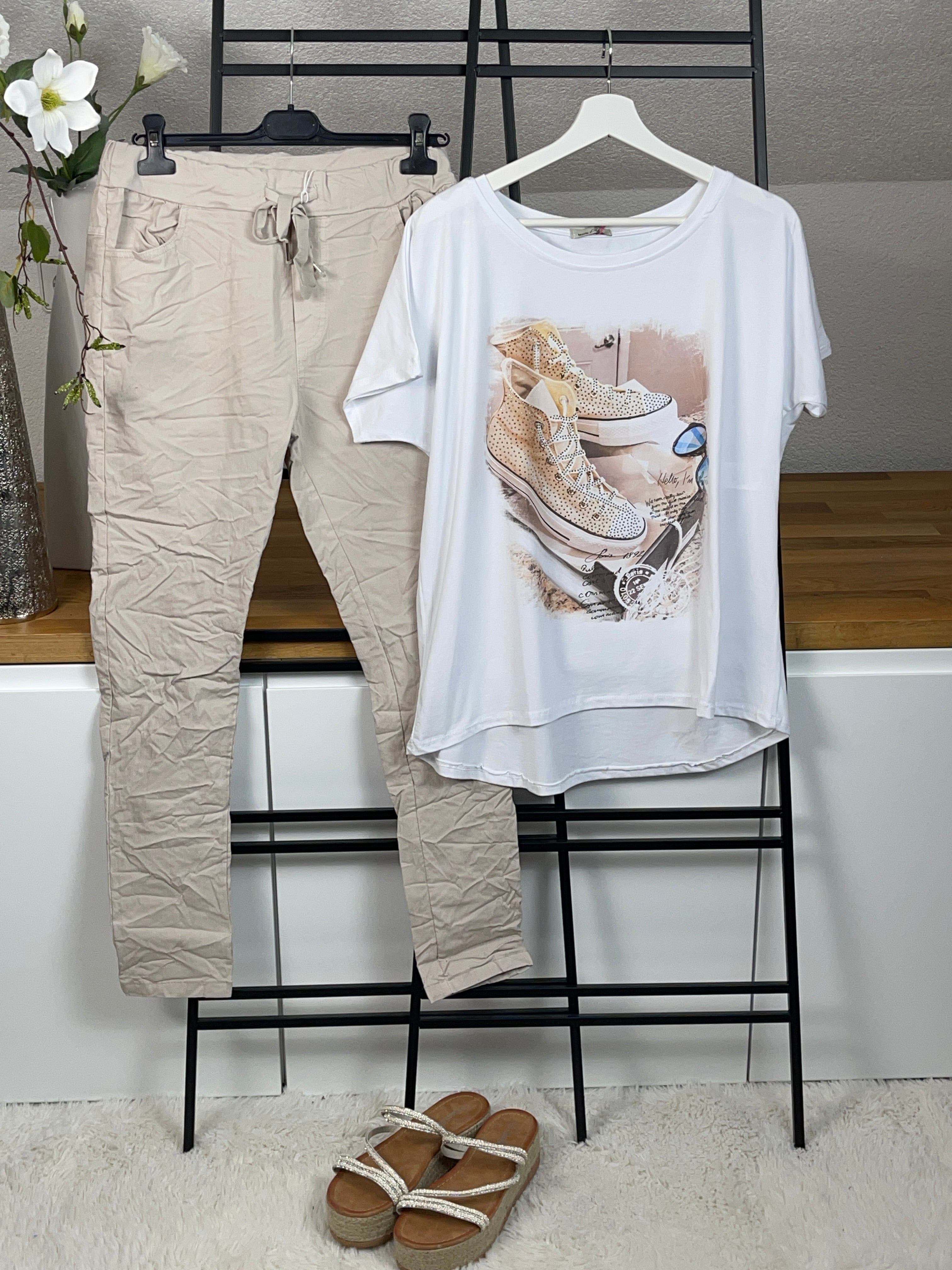 !!!!KEINE RETOURE MÖGLICH!!!! T - Shirt „Sneaker“ Einheitsgröße Gr. 36 - 44 in 4 Farben