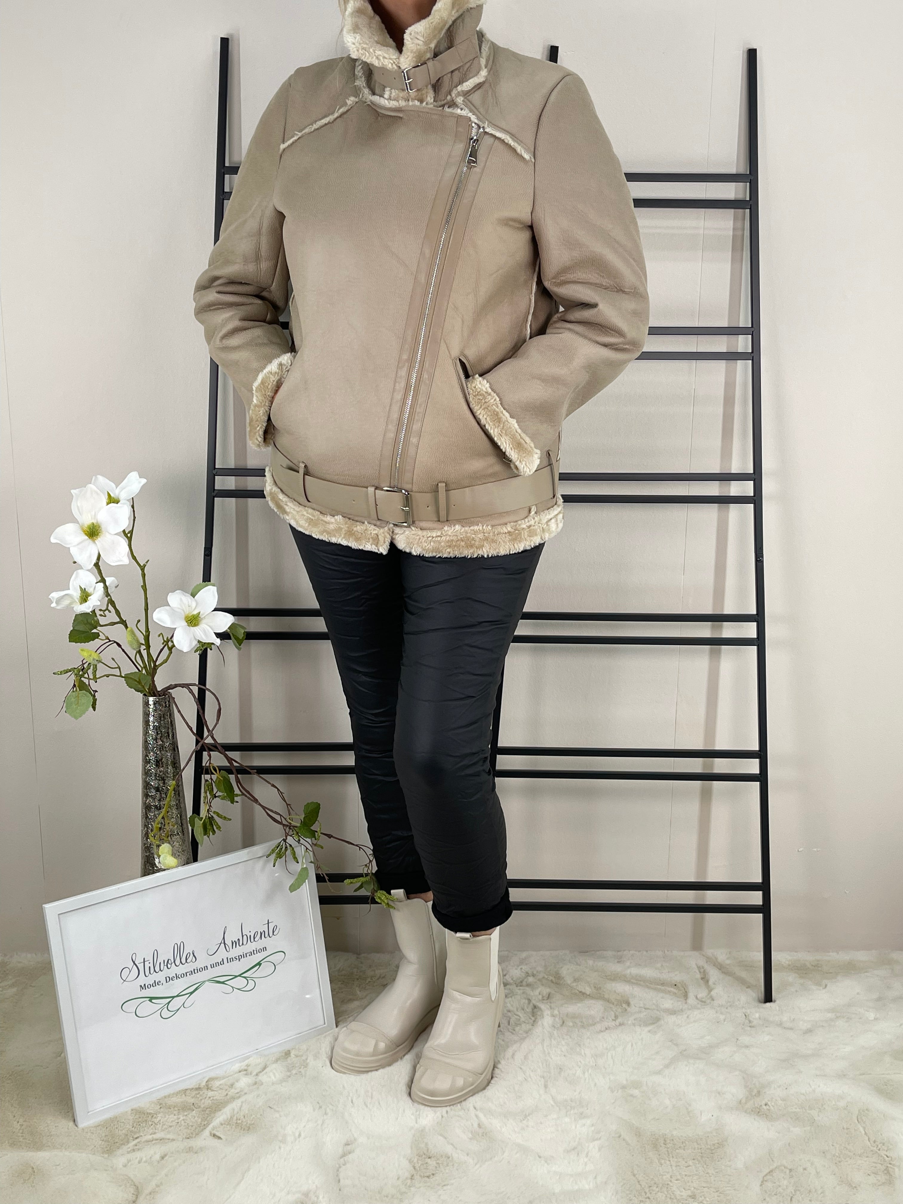 Jacke „Warmup“ Gr. 36 - 40/42