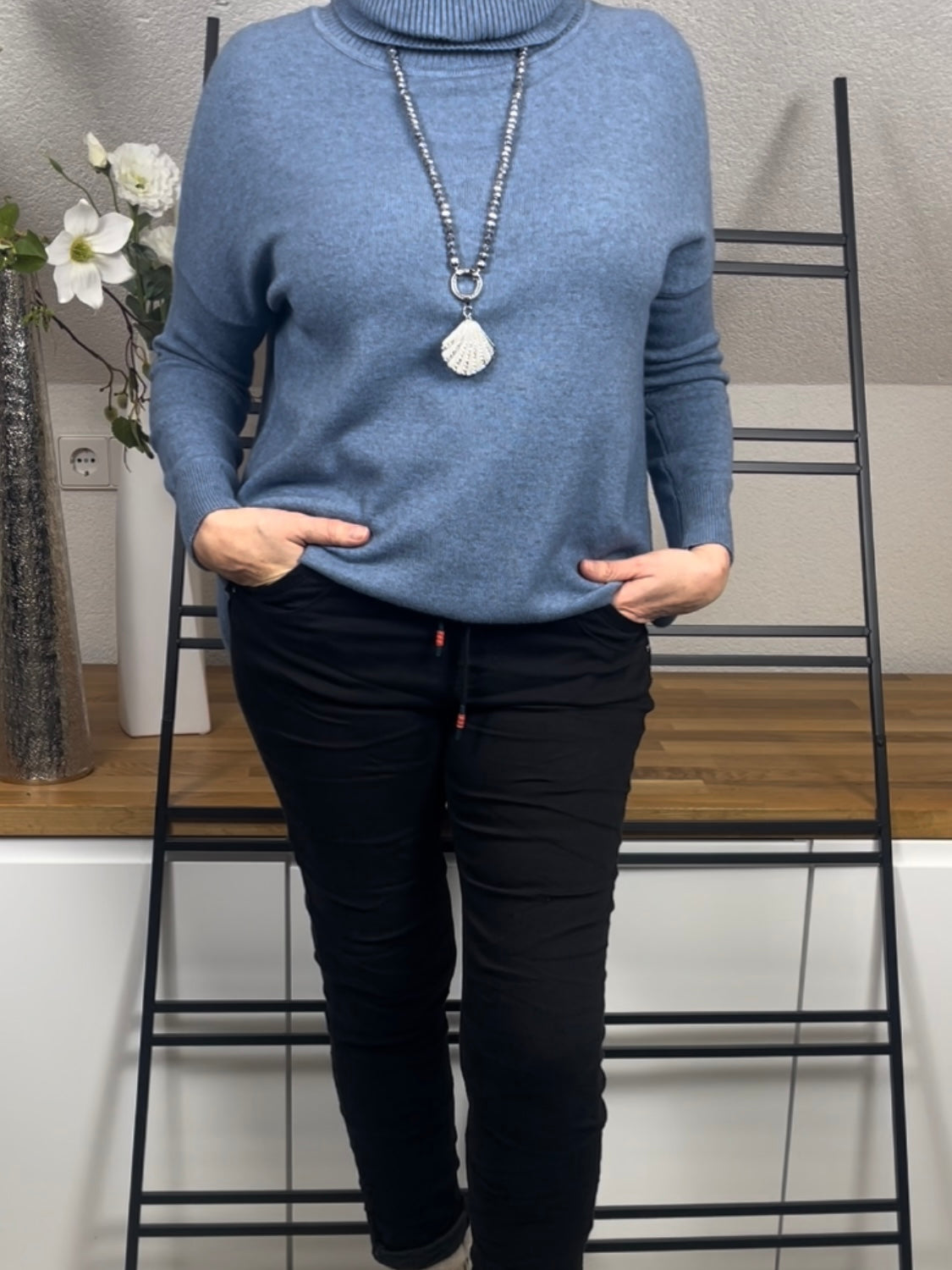 !!!!KEINE RETOURE MÖGLICH!!!! 
Damen - Rollkragenpullover „Warmup“ Einheitsgrösse