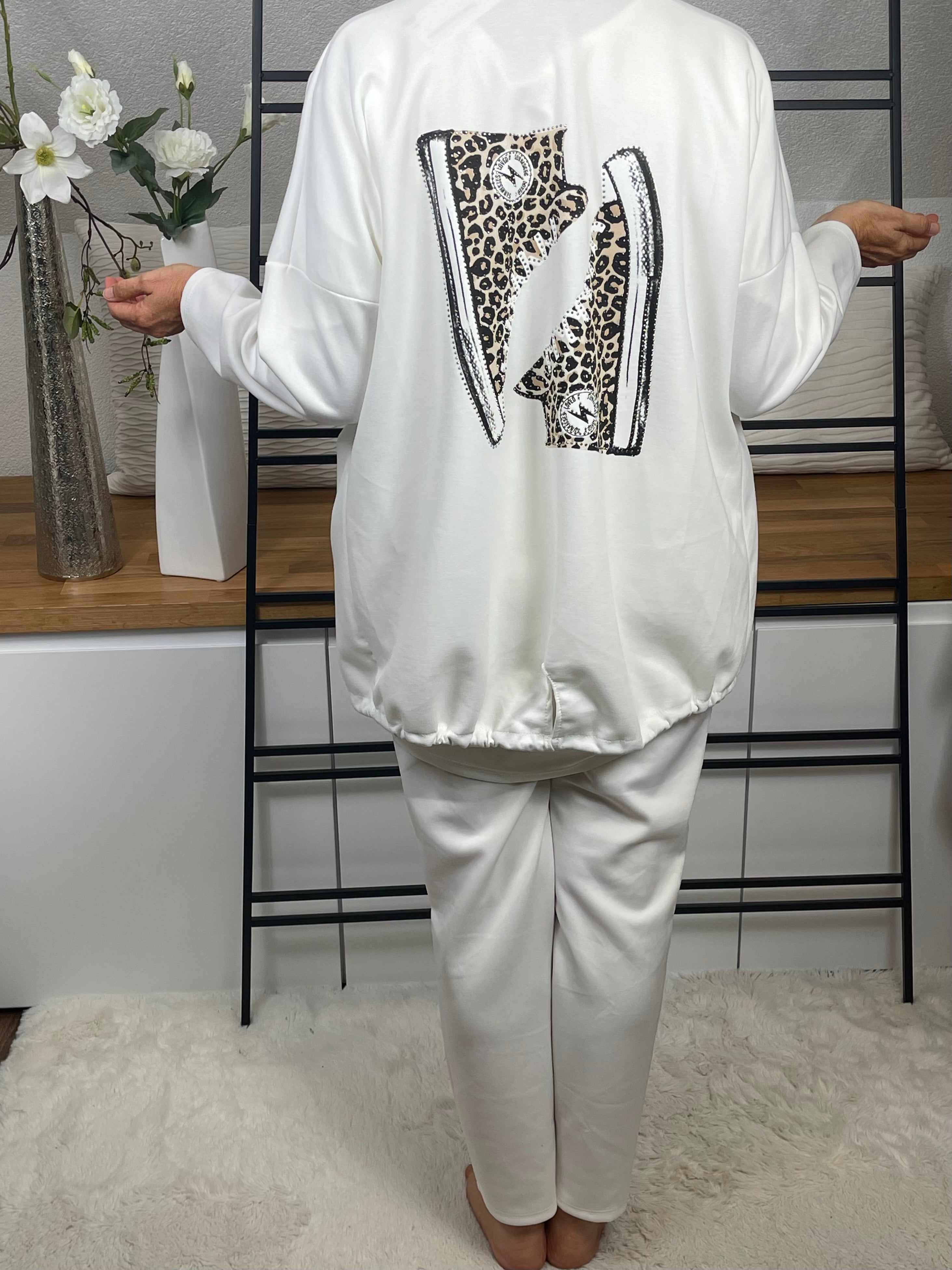 Damen „Fluffi“ Jacke mit Sneakern Einheitsgrösse Gr. 38 - 46 in 3 Farben