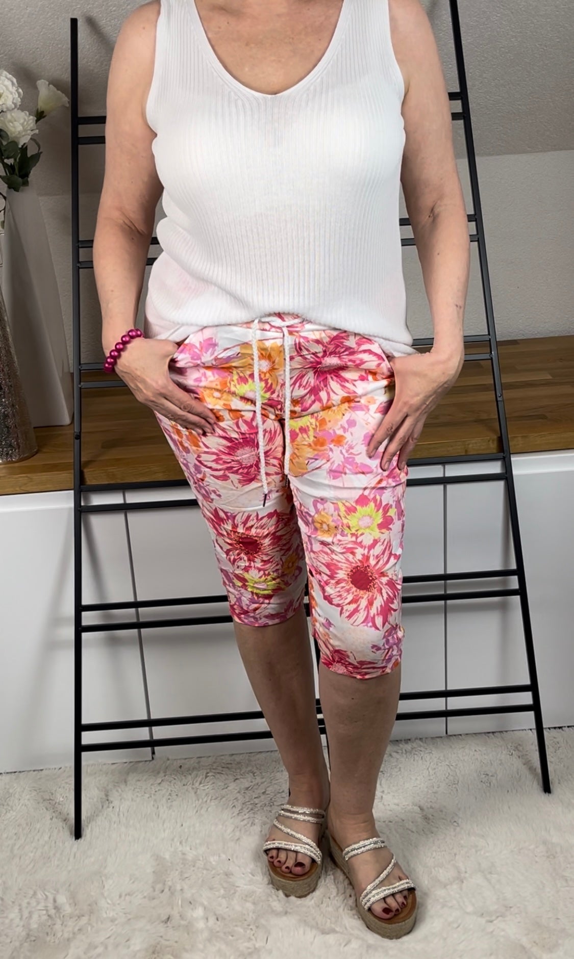 !!!!KEINE RETOURE MÖGLICH!!!! 
3/4 Jogpant „Fleur“ Einheitsgrösse Gr. 36 - 42