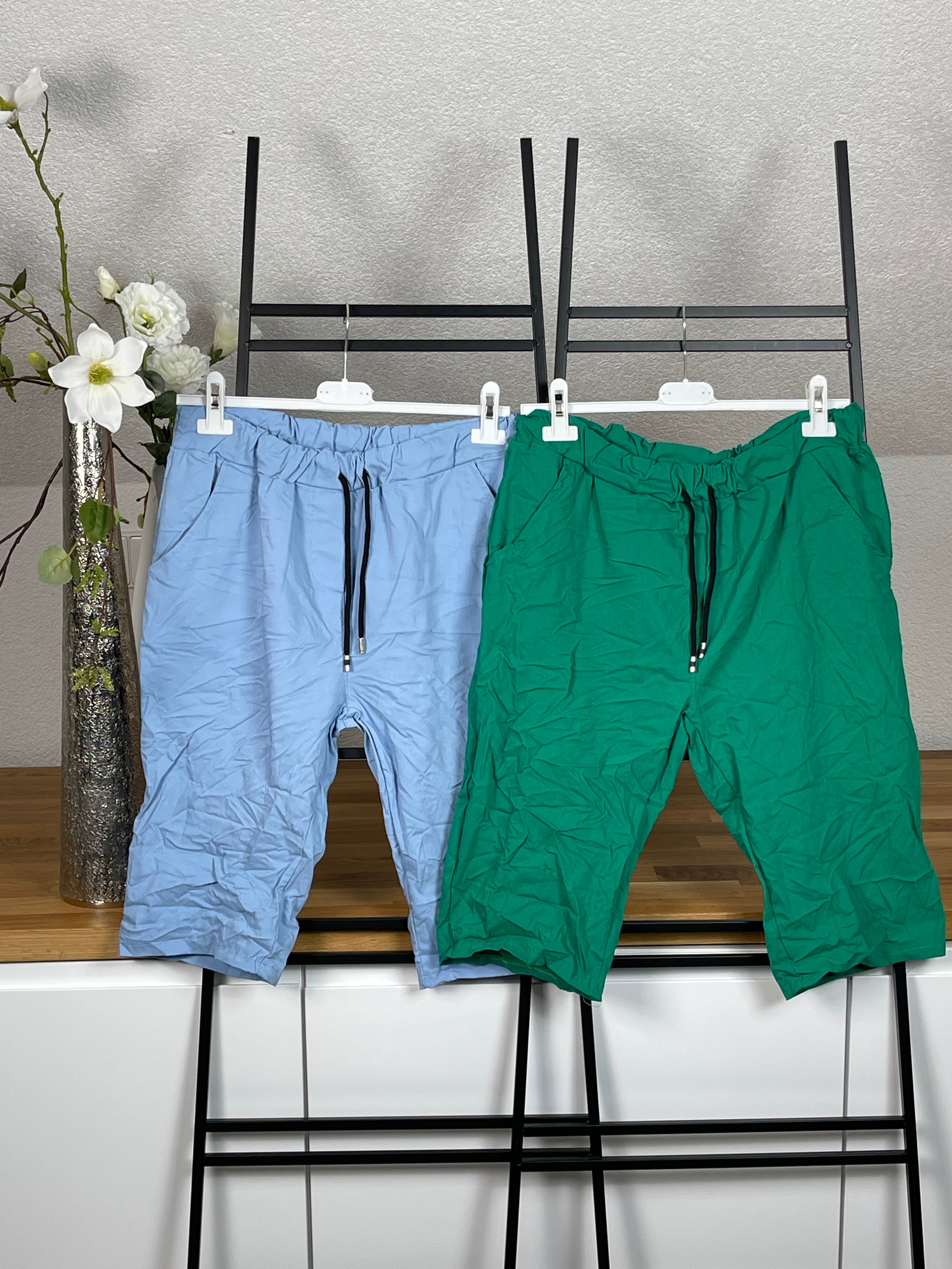 !!!!KEINE RETOURE MÖGLICH!!!!Bermuda - Short Einheitsgrösse Gr. 42 - 48