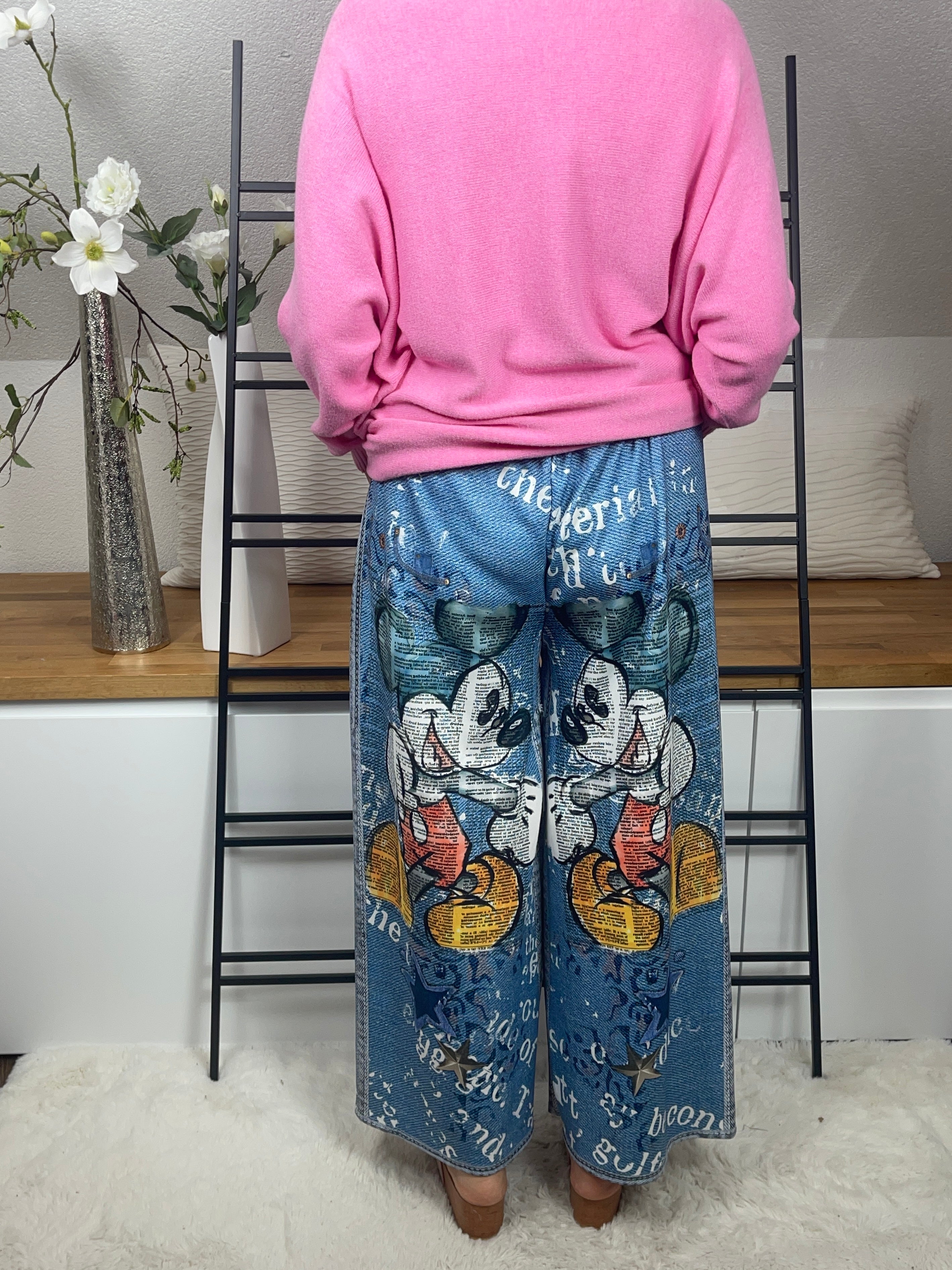 !!!!KEINE RETOURE MÖGLICH !!!!Elegante weite Damen - Jogpant „Mickey - Minney“ mit „3 D“ Effekt Einheitsgrösse Gr. 44 - 54 in 5 Varianten