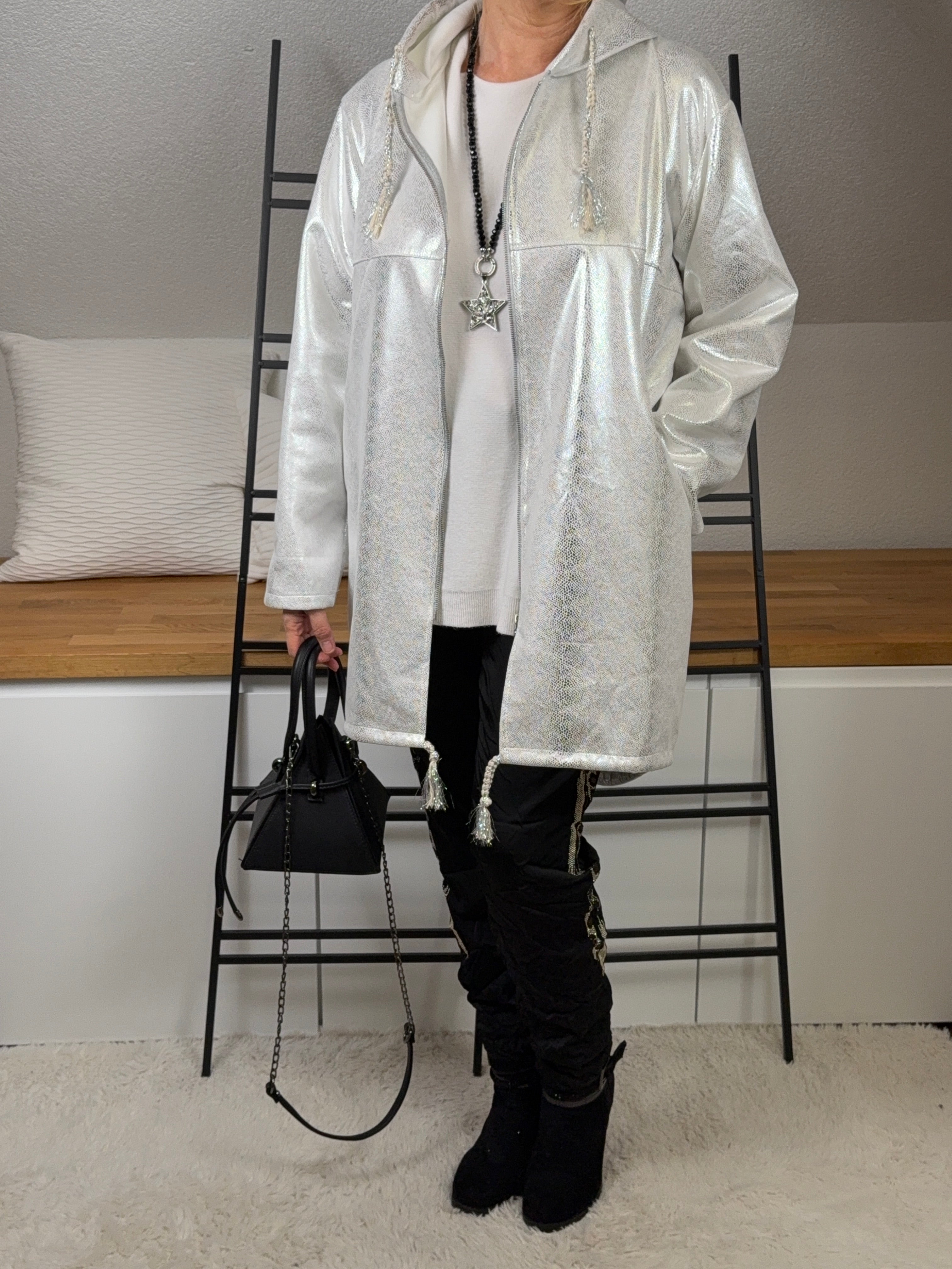 Damen - Jogpant „Shiney“ mit Animal Glitzer Streifen Einheitsgrösse Gr. 44 - 52 in schwarz