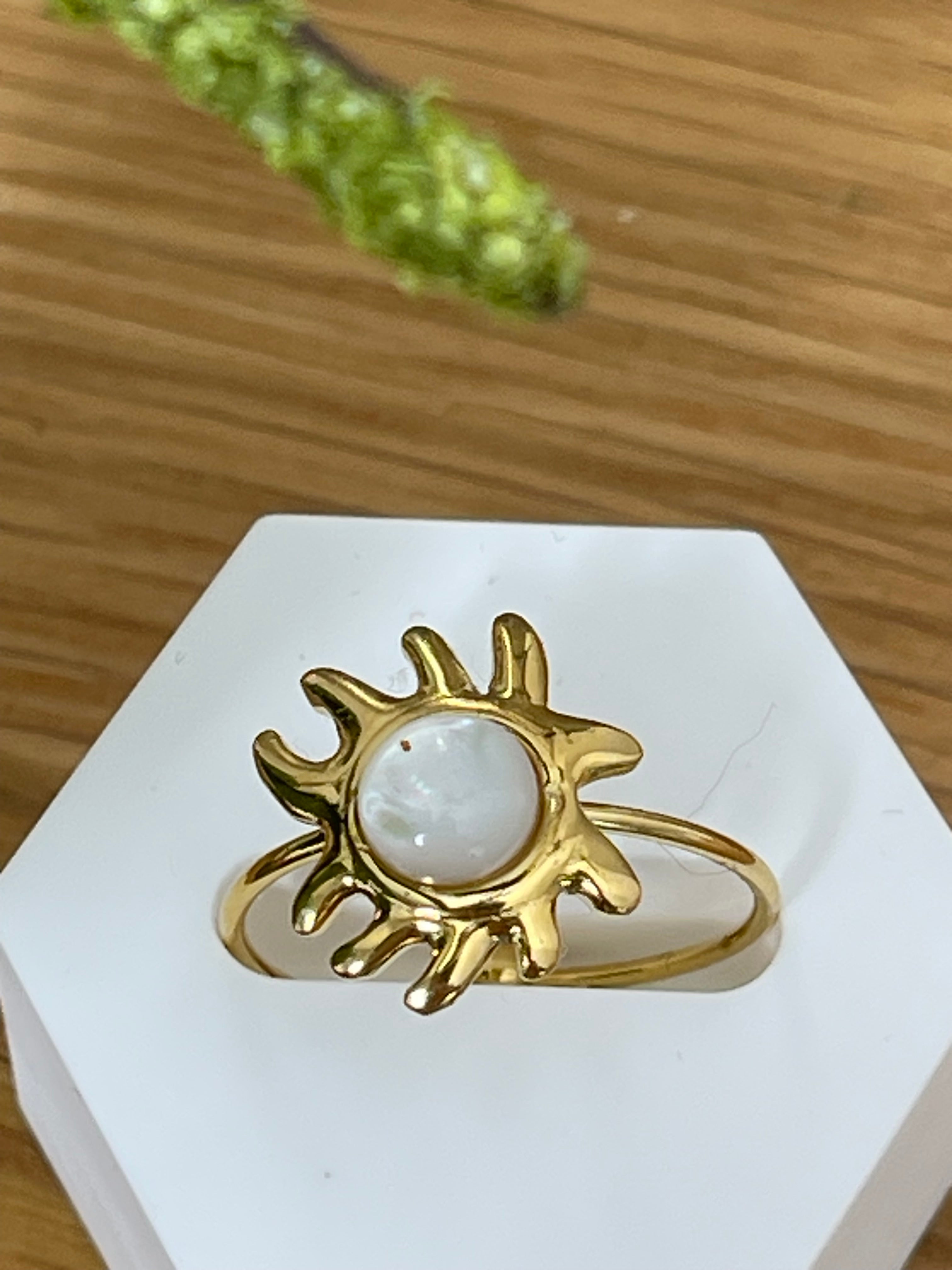 Verstellbarer Edelstahl Fingerring mit Perlmutt in gold, verschiedene Modelle