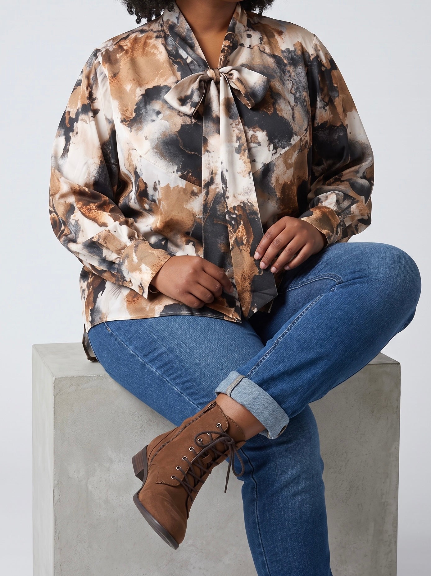 Elegante „Statement“ Bluse in 4 Varianten