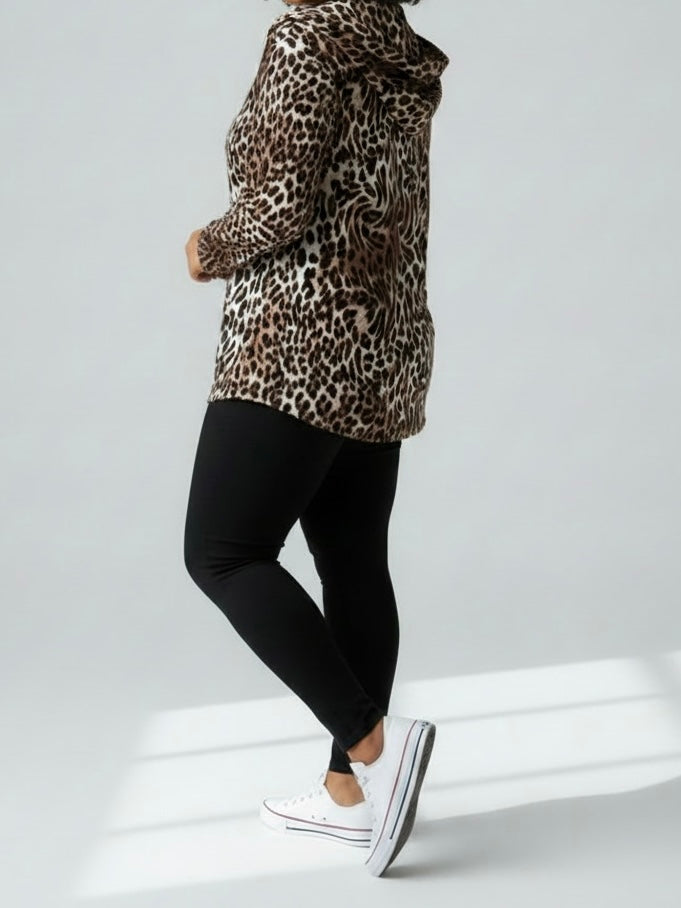 Hochwertiges Blusen - Shirt mit Kapuze und „Animal Print“ Einheitsgrösse Gr. 42 - 46 in weiß - braun - schwarz