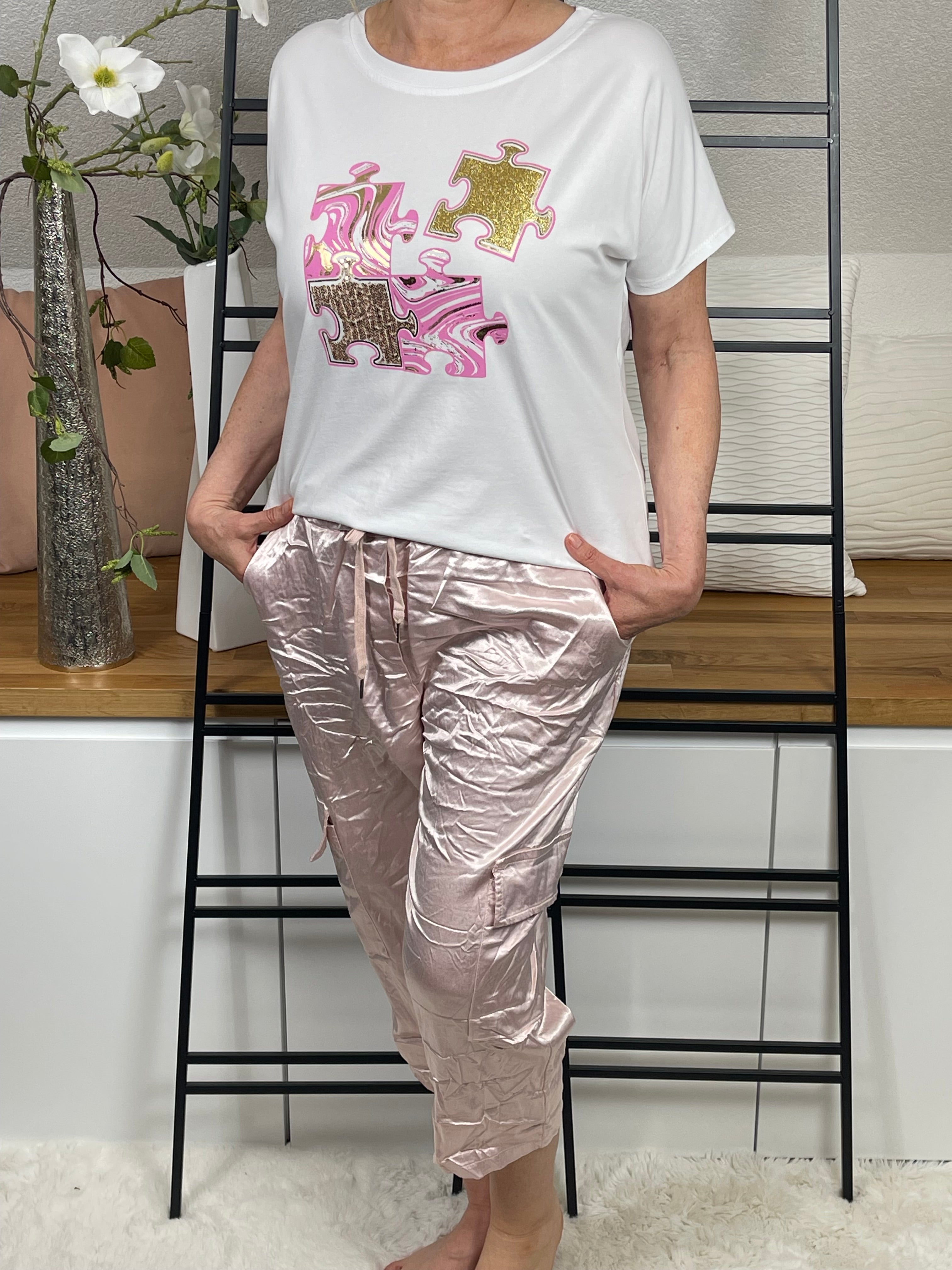 !!!!KEINE RETOURE MÖGLICH!!!! Damen - T - Shirt „Puzzle“ Einheitsgrösse Gr. 36 - 44 in weiß- bunt