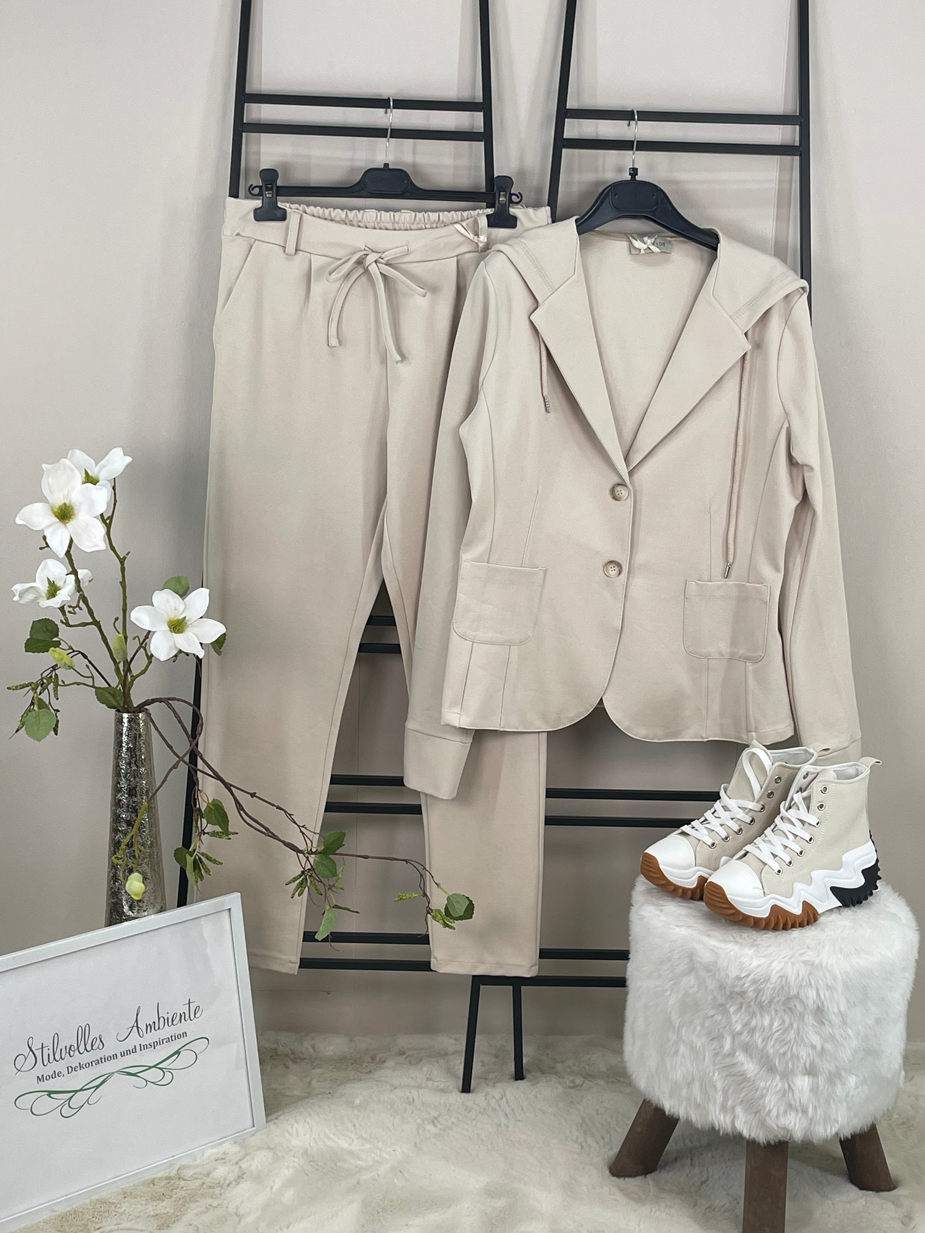 !!!!KEINE RETOURE MÖGLICH!!!! Jogpant„Esvivid“ Gr. 34 - 44 in hellbeige