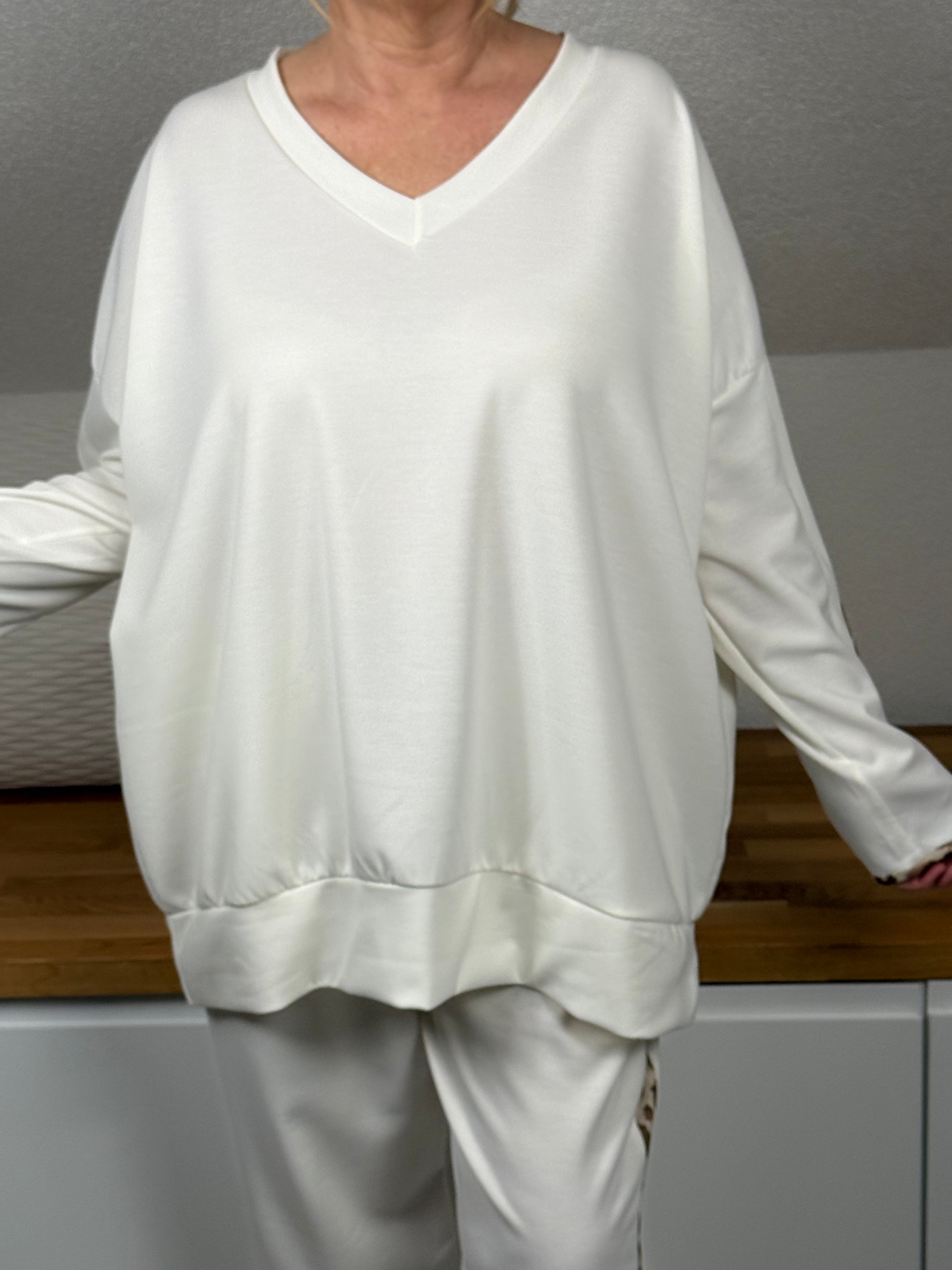 V - Pullover „Fluffi“ mit Animalprint Einheitsgröße Gr. 44 - 52 in 5 Farben