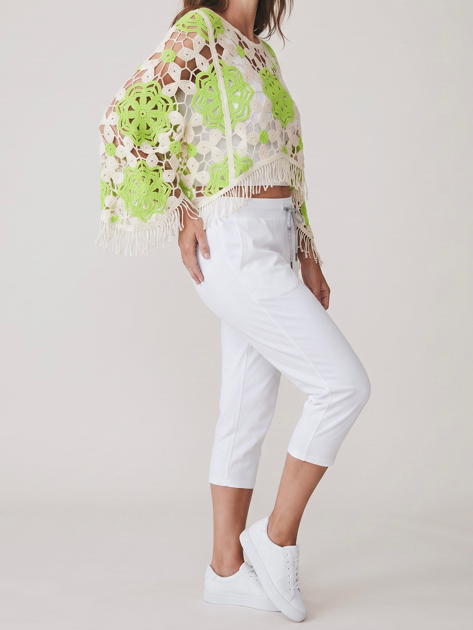 Gehäkelter Überwurf - Poncho „Boho“ in 3 Farben