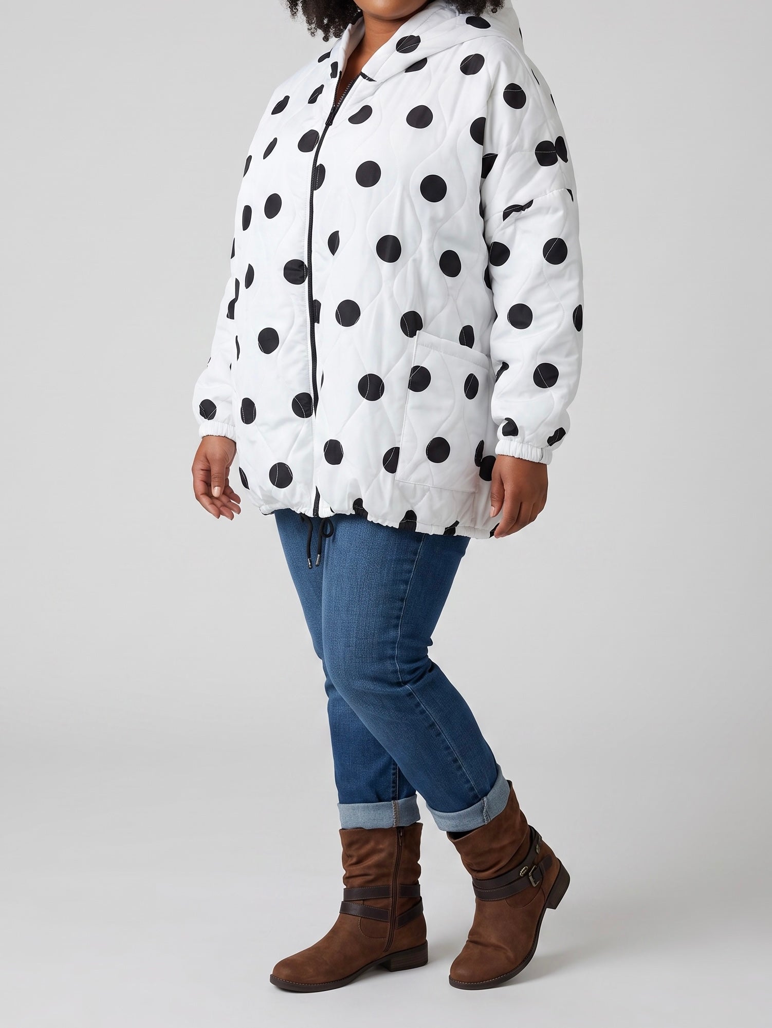 Warme Steppjacke mit Kapuze und „Punkten“ in 2 Farben