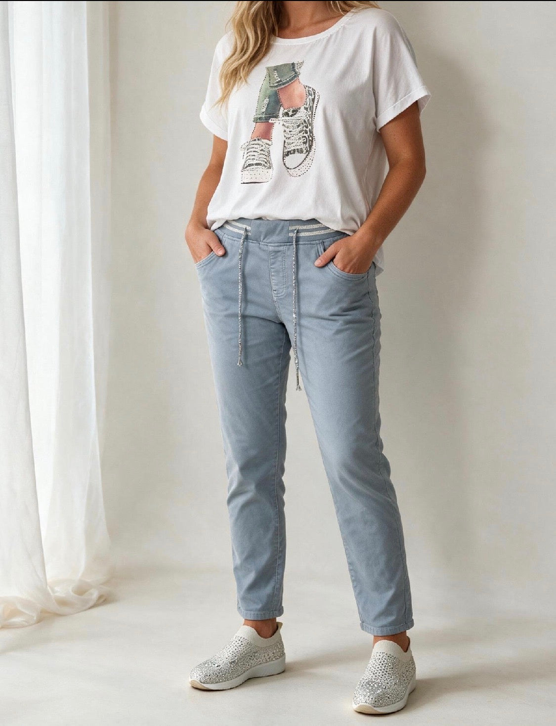 Jeans mit Kordelzug in 3 Farben