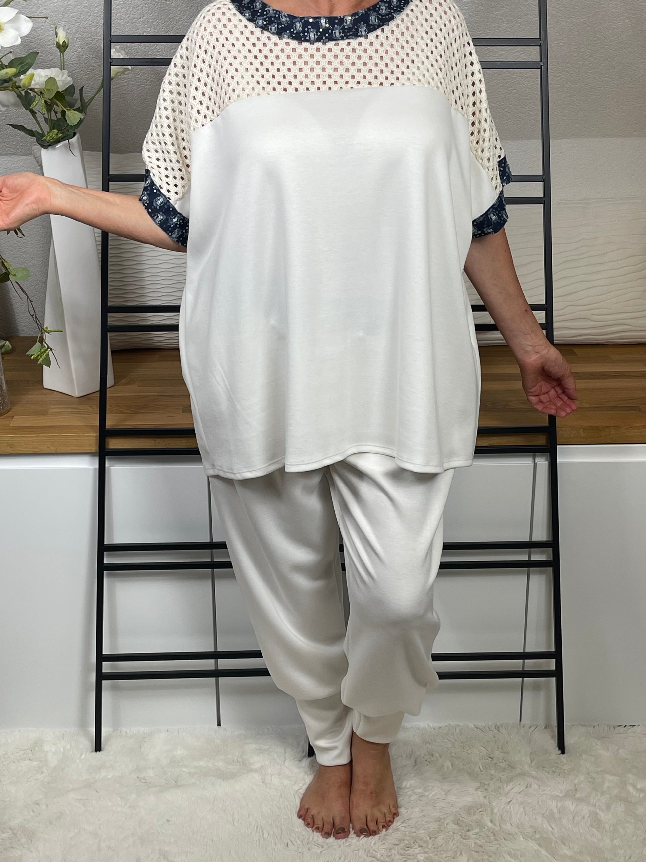 Damen T - Shirt „Fluffi / Elegance“ Einheitsgrösse Gr. 44 - 52 in weiß- blau