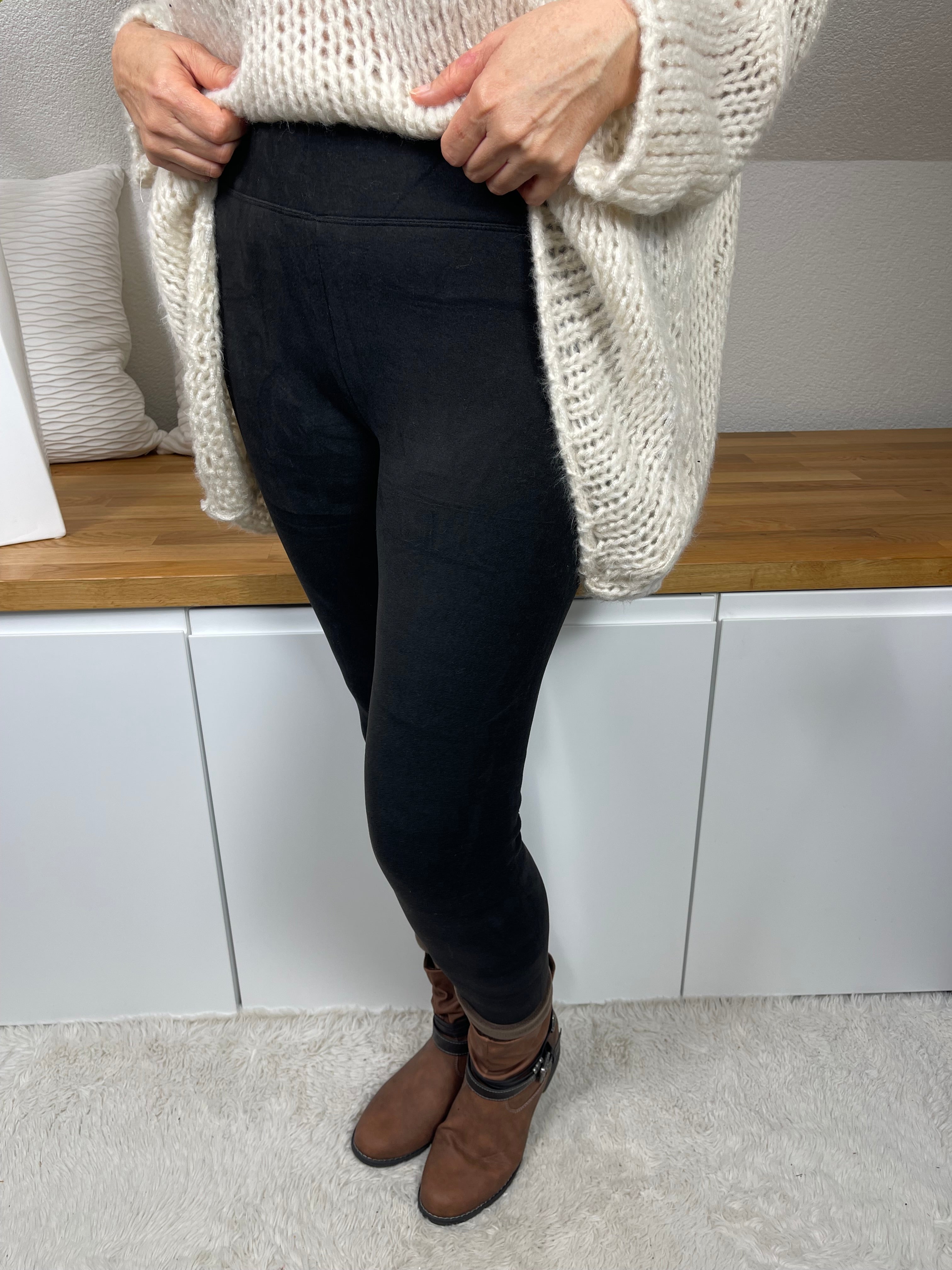 Damen Leggin „Velouroptik“  Gr. 38 - 50 in schwarz