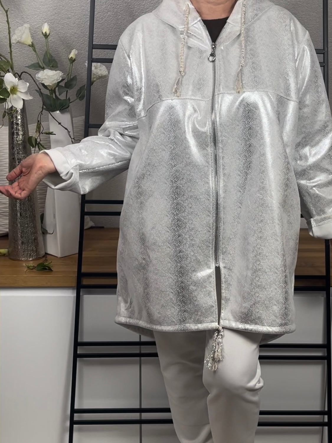 Elegante Damen Lederimitat - Jacke Einheitsgrösse Gr. 42- 48 in 2 Farben